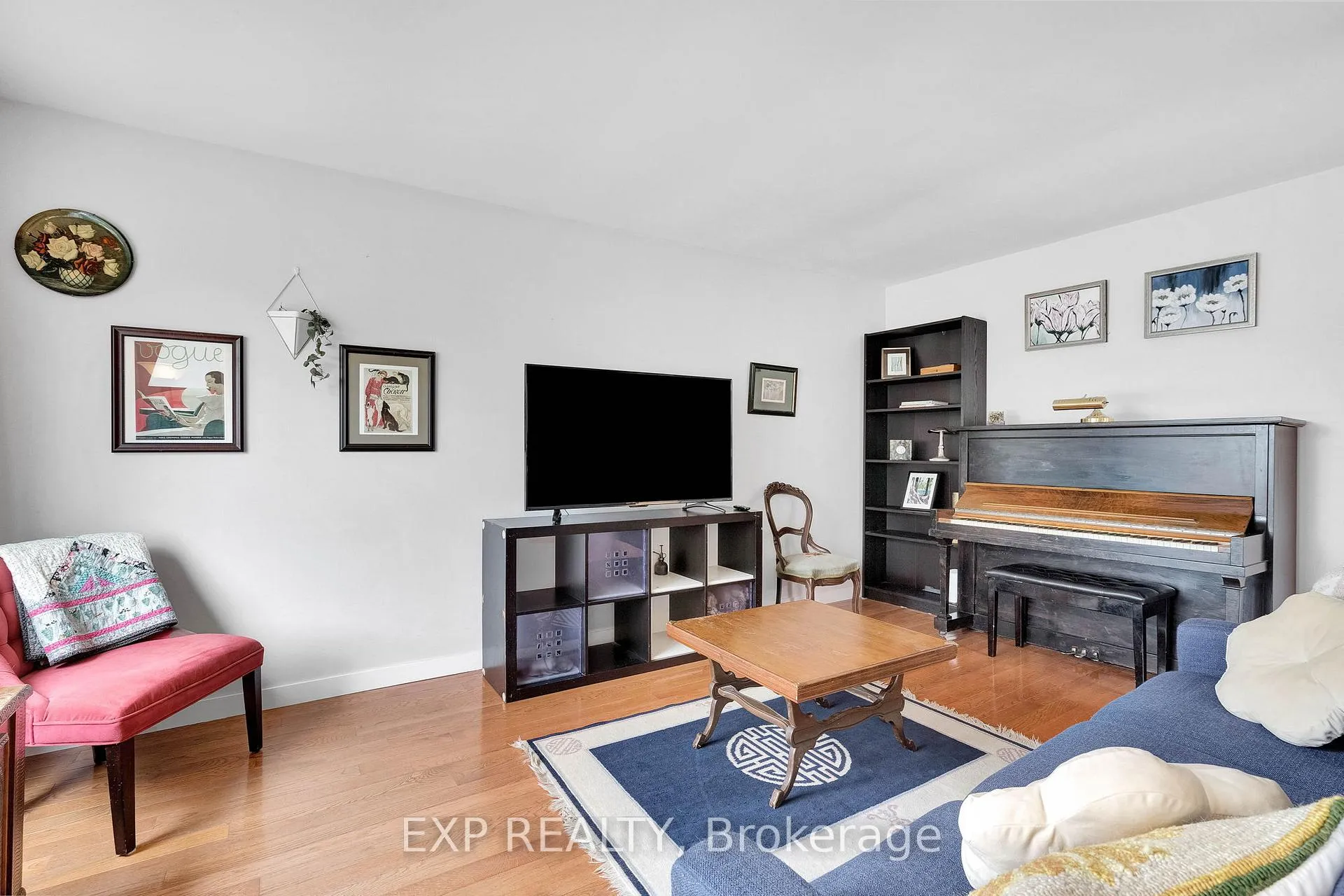 Photo 6 of 34 Taylor Crescent, St. Thomas — HOMEH