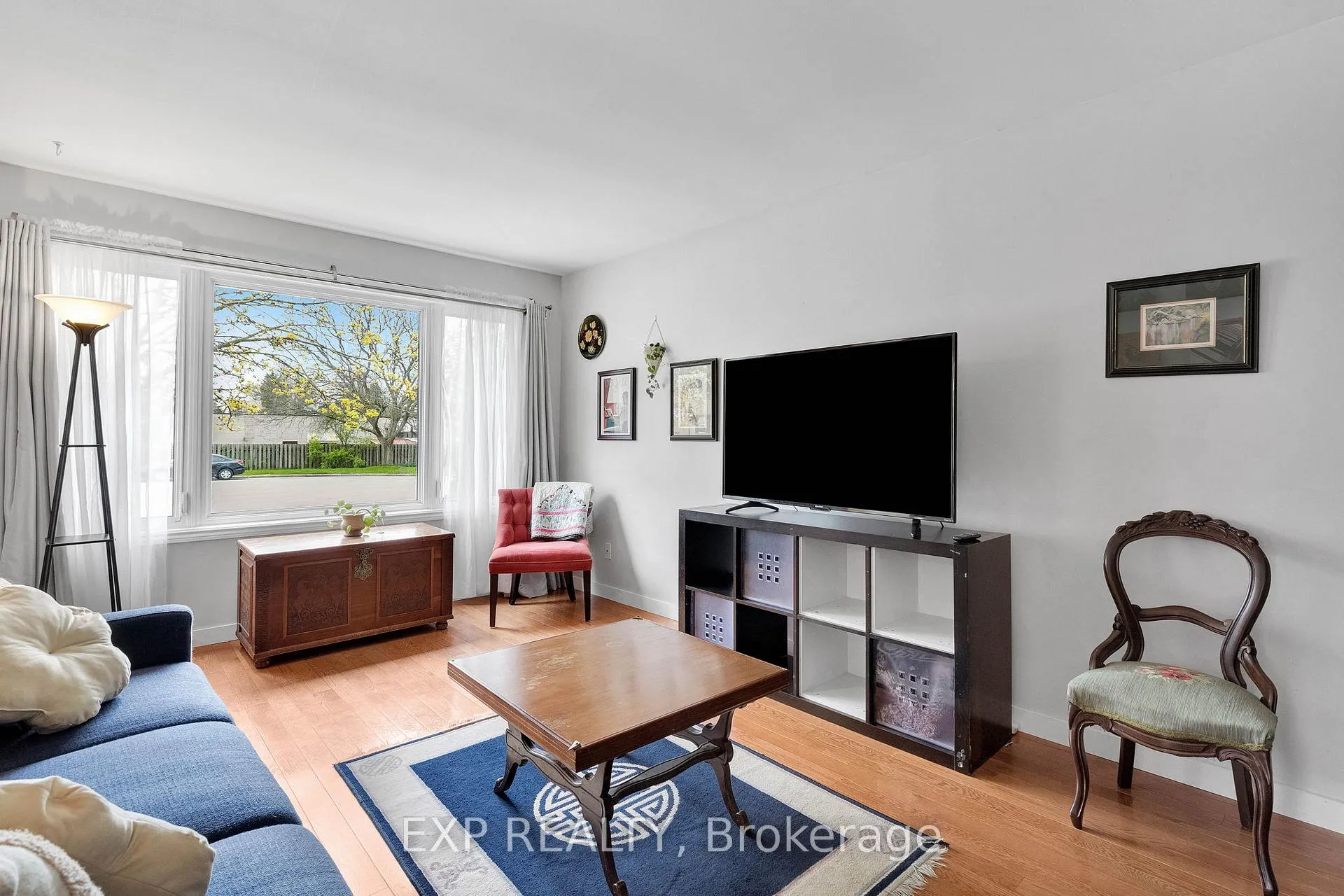 Photo 11 of 34 Taylor Crescent, St. Thomas — HOMEH