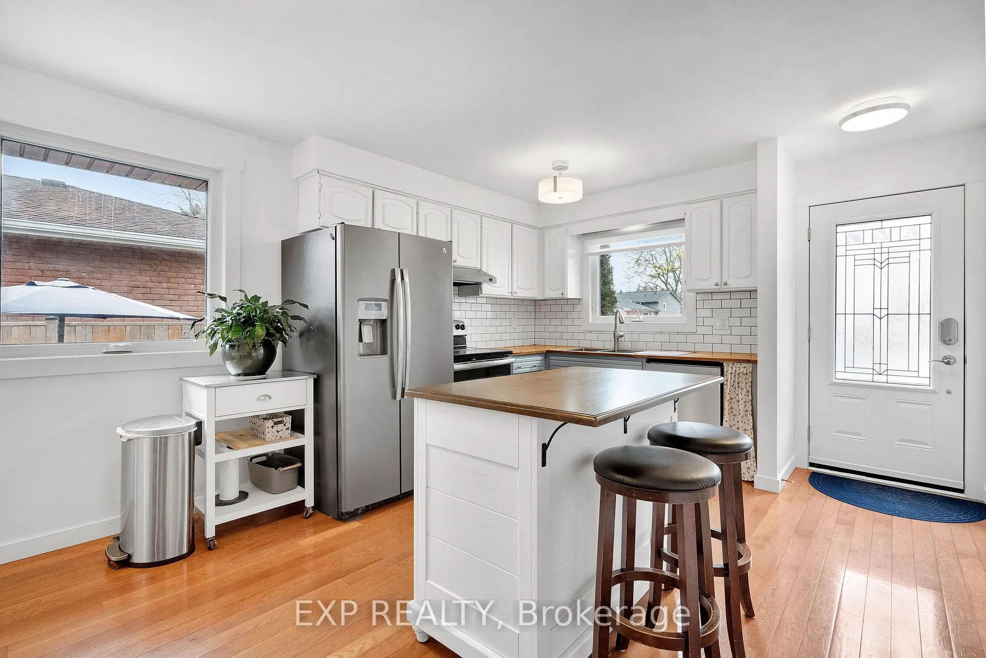Photo 15 of 34 Taylor Crescent, St. Thomas — HOMEH