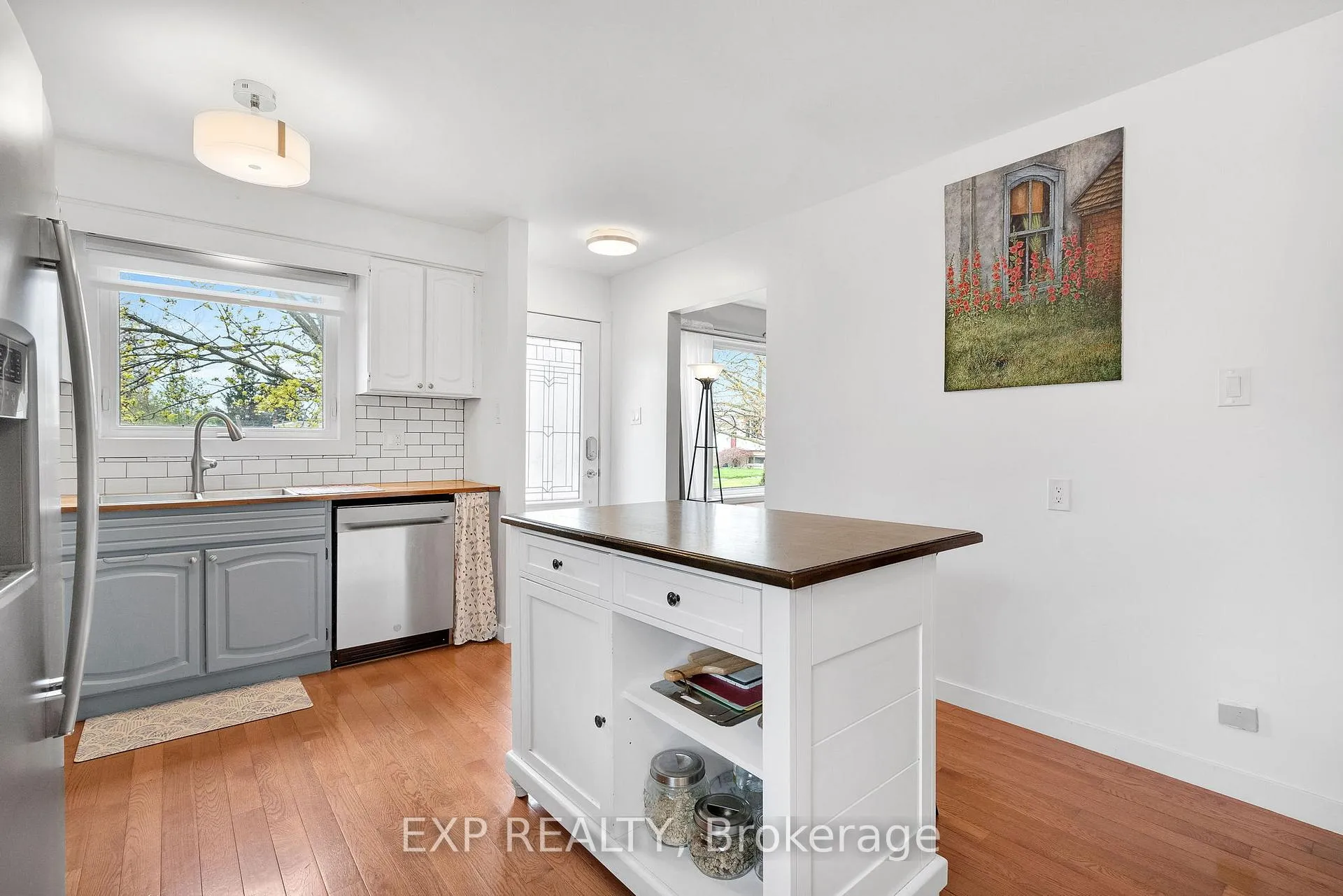 Photo 20 of 34 Taylor Crescent, St. Thomas — HOMEH