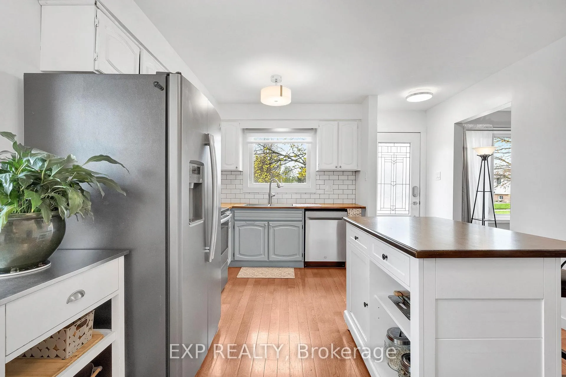 Photo 21 of 34 Taylor Crescent, St. Thomas — HOMEH