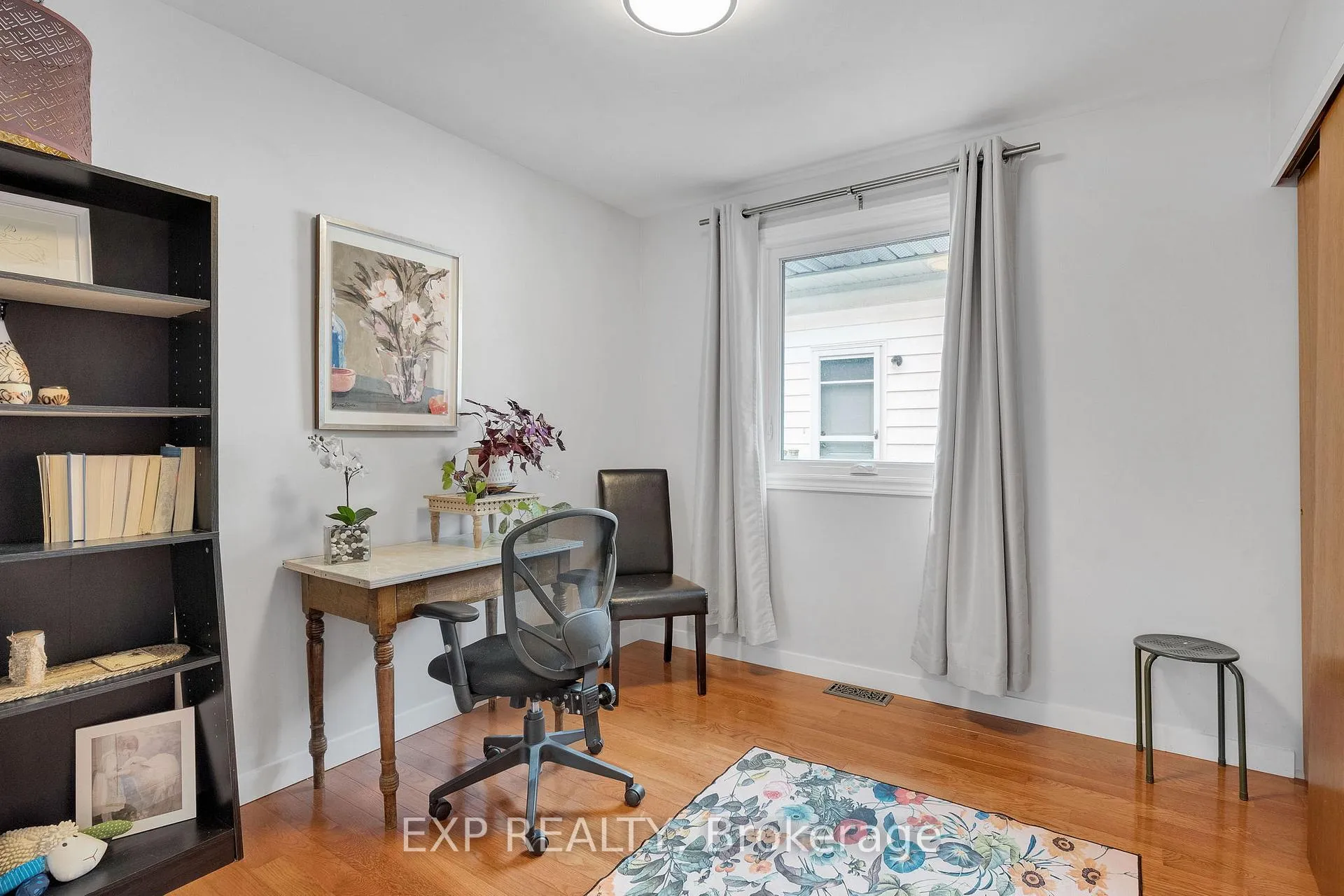 Photo 27 of 34 Taylor Crescent, St. Thomas — HOMEH