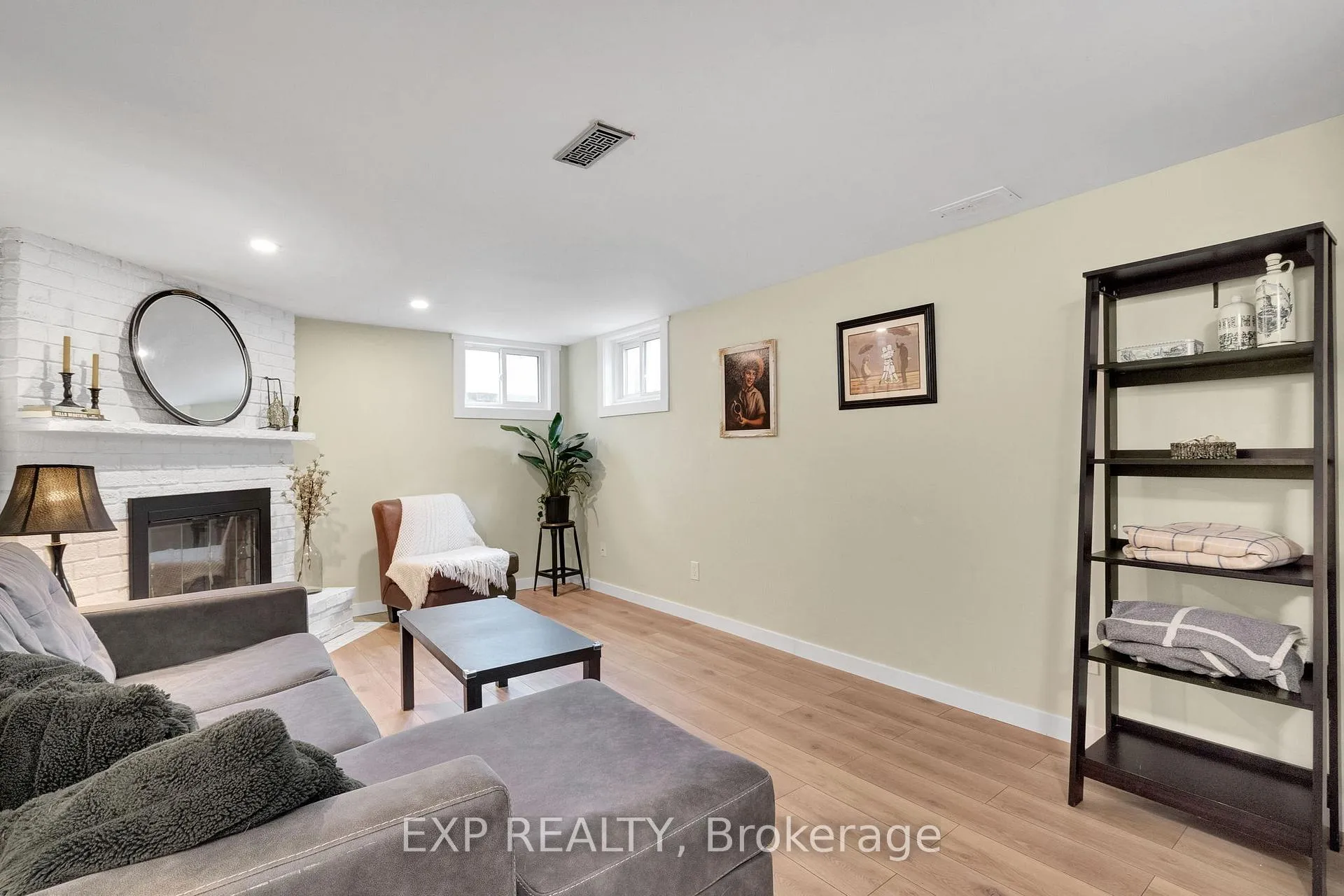 Photo 30 of 34 Taylor Crescent, St. Thomas — HOMEH