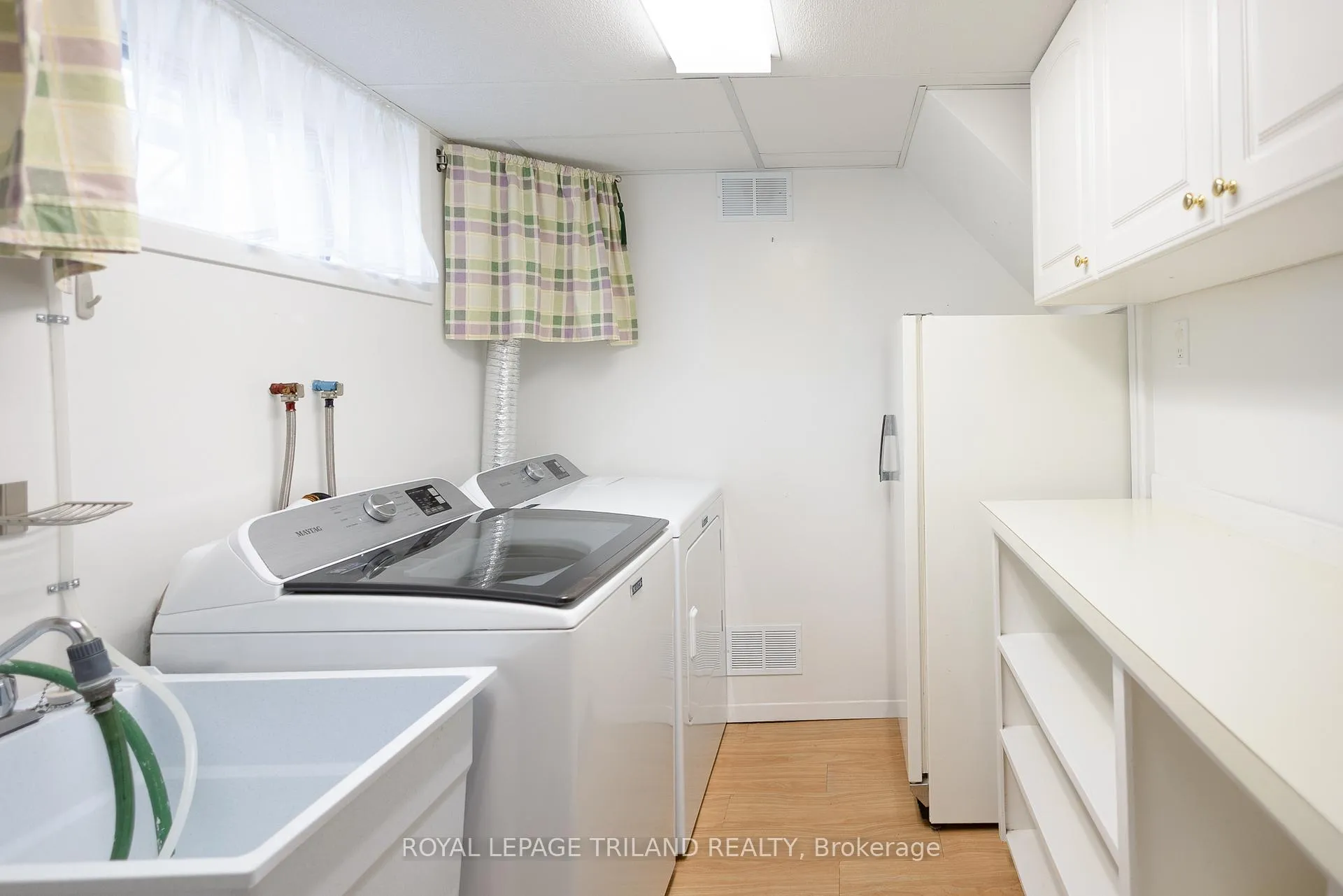 Photo 28 of 708 Norwood Avenue, London, East A — HOMEH