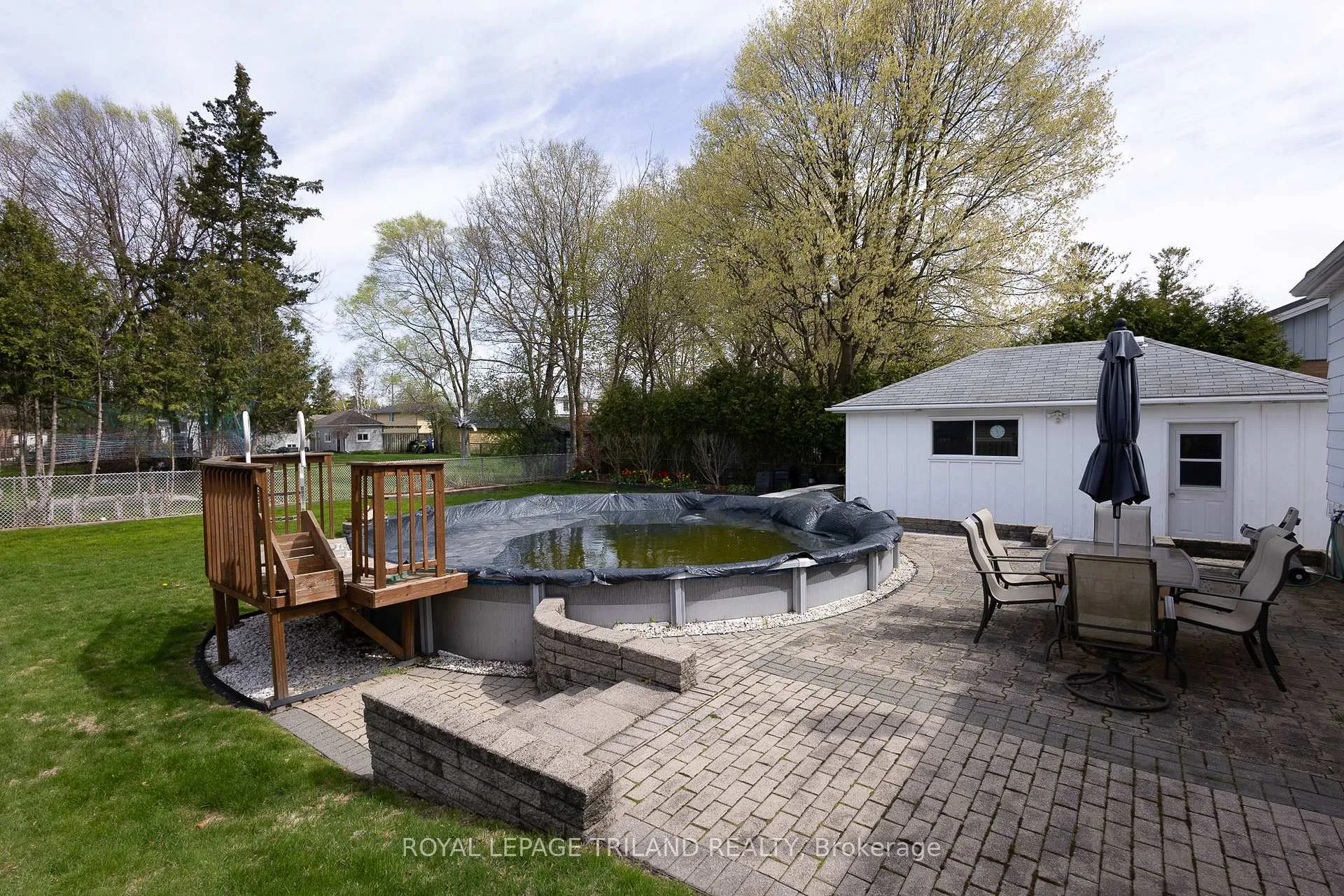 Photo 36 of 708 Norwood Avenue, London, East A — HOMEH