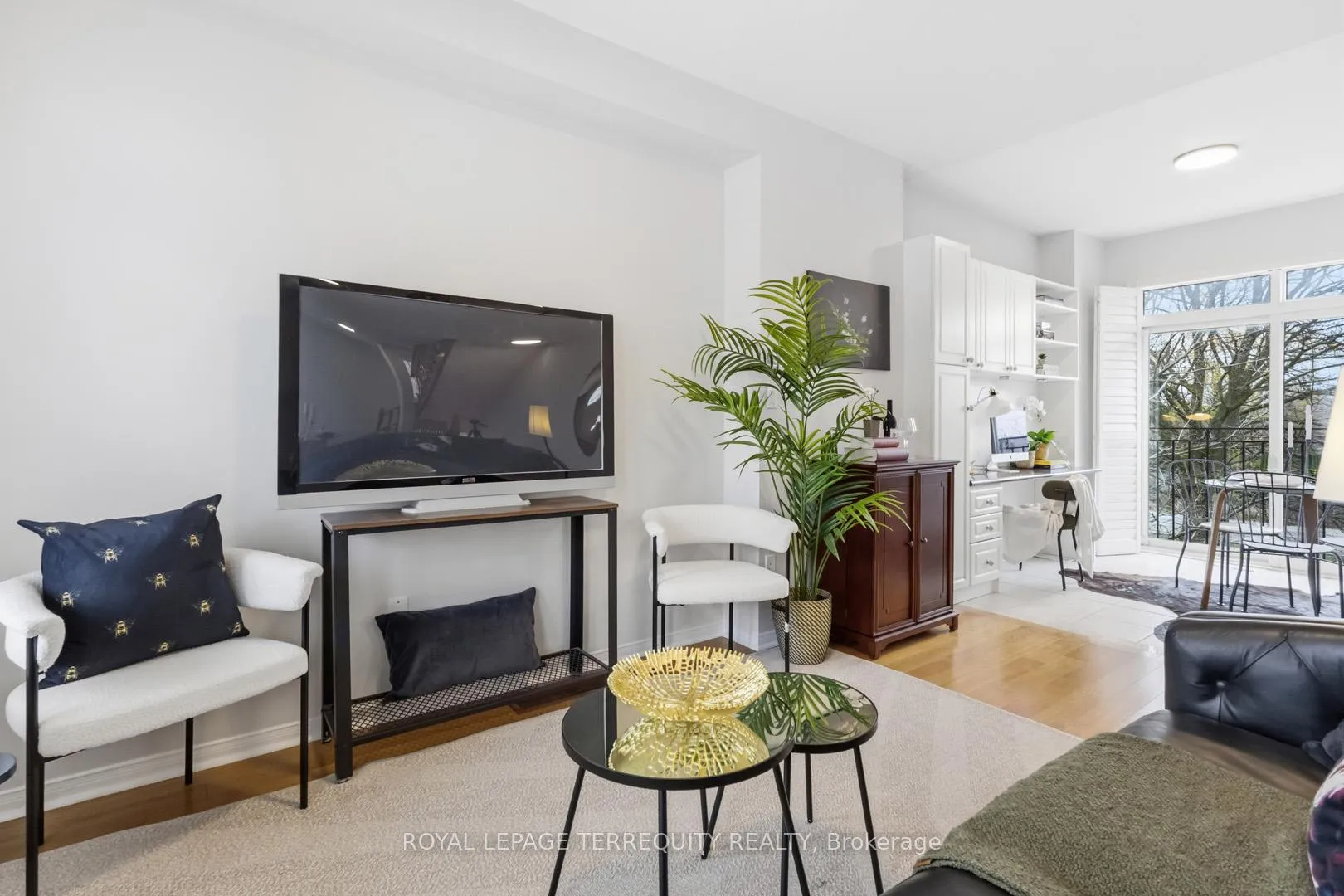 Photo 8 of 70 Stagecoach Circle, Scarborough, Centennial Scarborough — HOMEH
