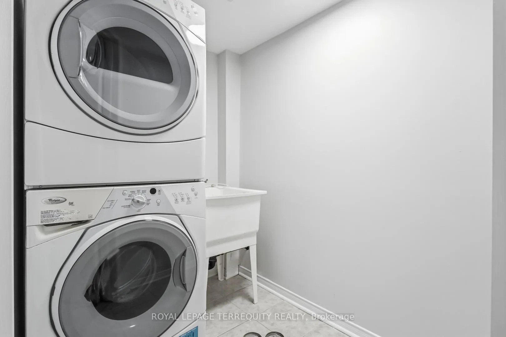 Photo 32 of 70 Stagecoach Circle, Scarborough, Centennial Scarborough — HOMEH