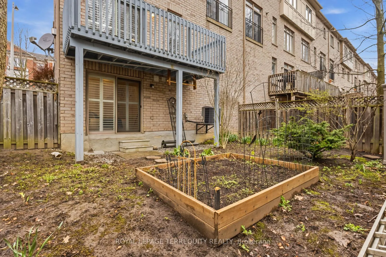 Photo 38 of 70 Stagecoach Circle, Scarborough, Centennial Scarborough — HOMEH