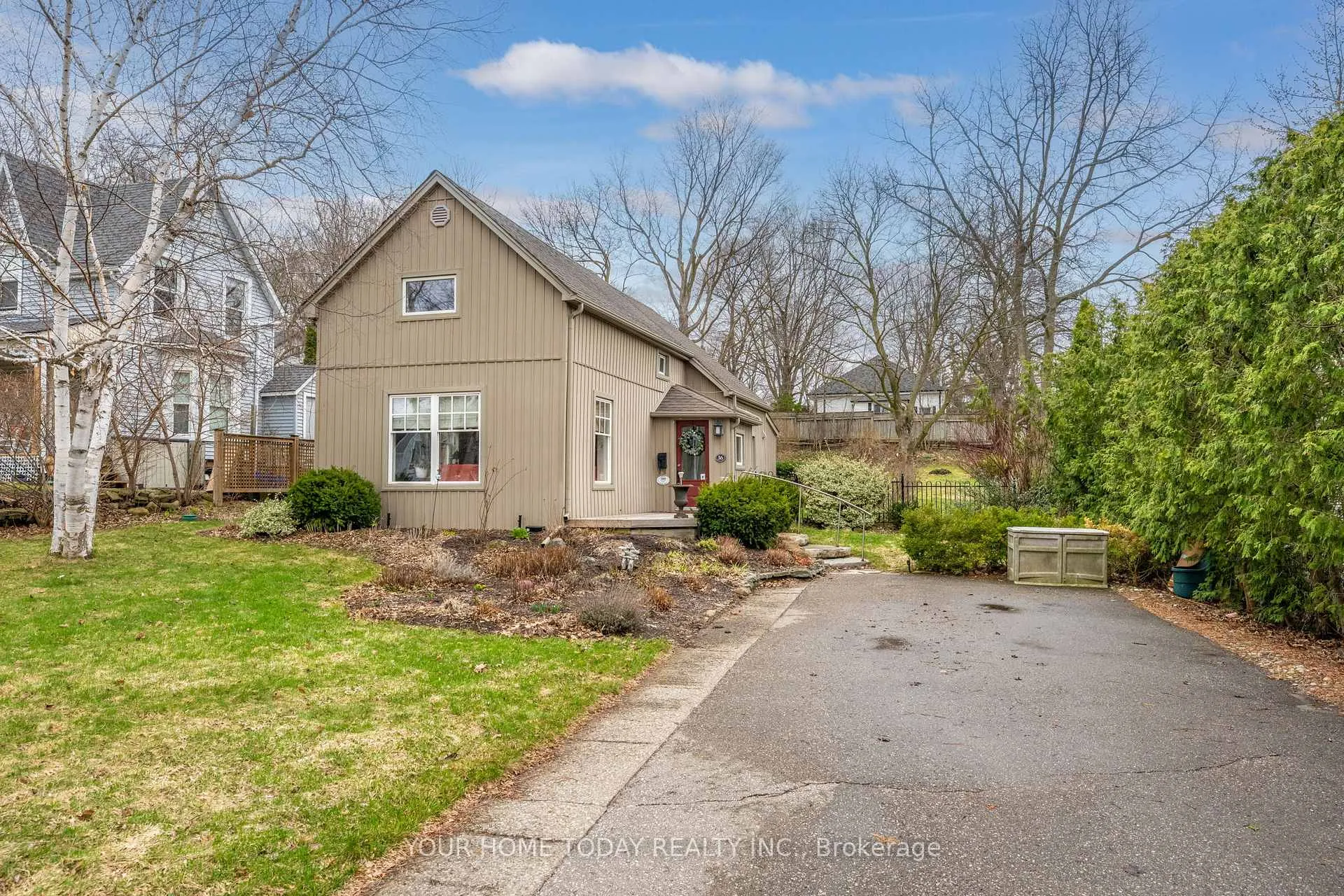 Photo 1 of 36 Queen Street, Halton Hills, Georgetown — HOMEH