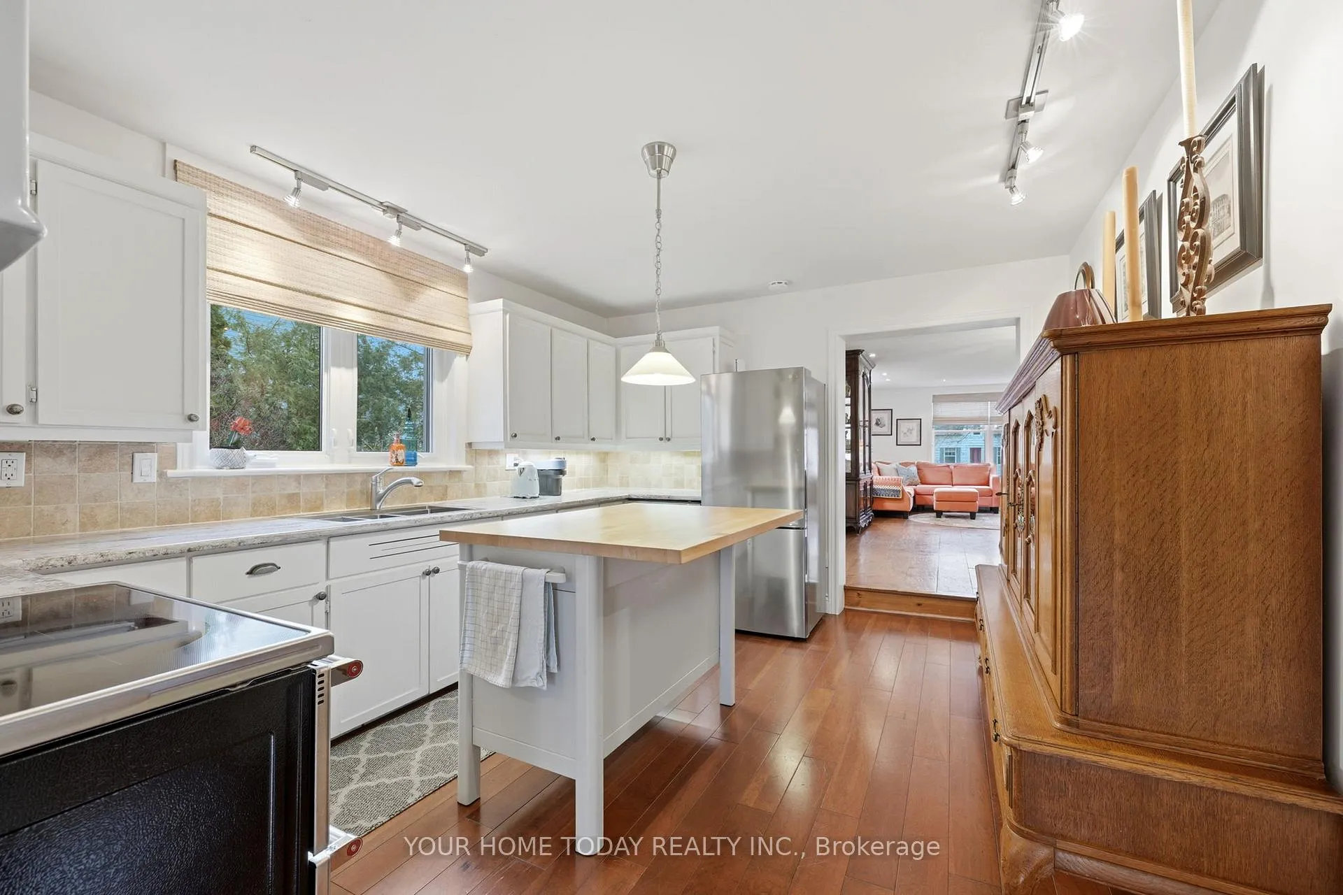 Photo 12 of 36 Queen Street, Halton Hills, Georgetown — HOMEH