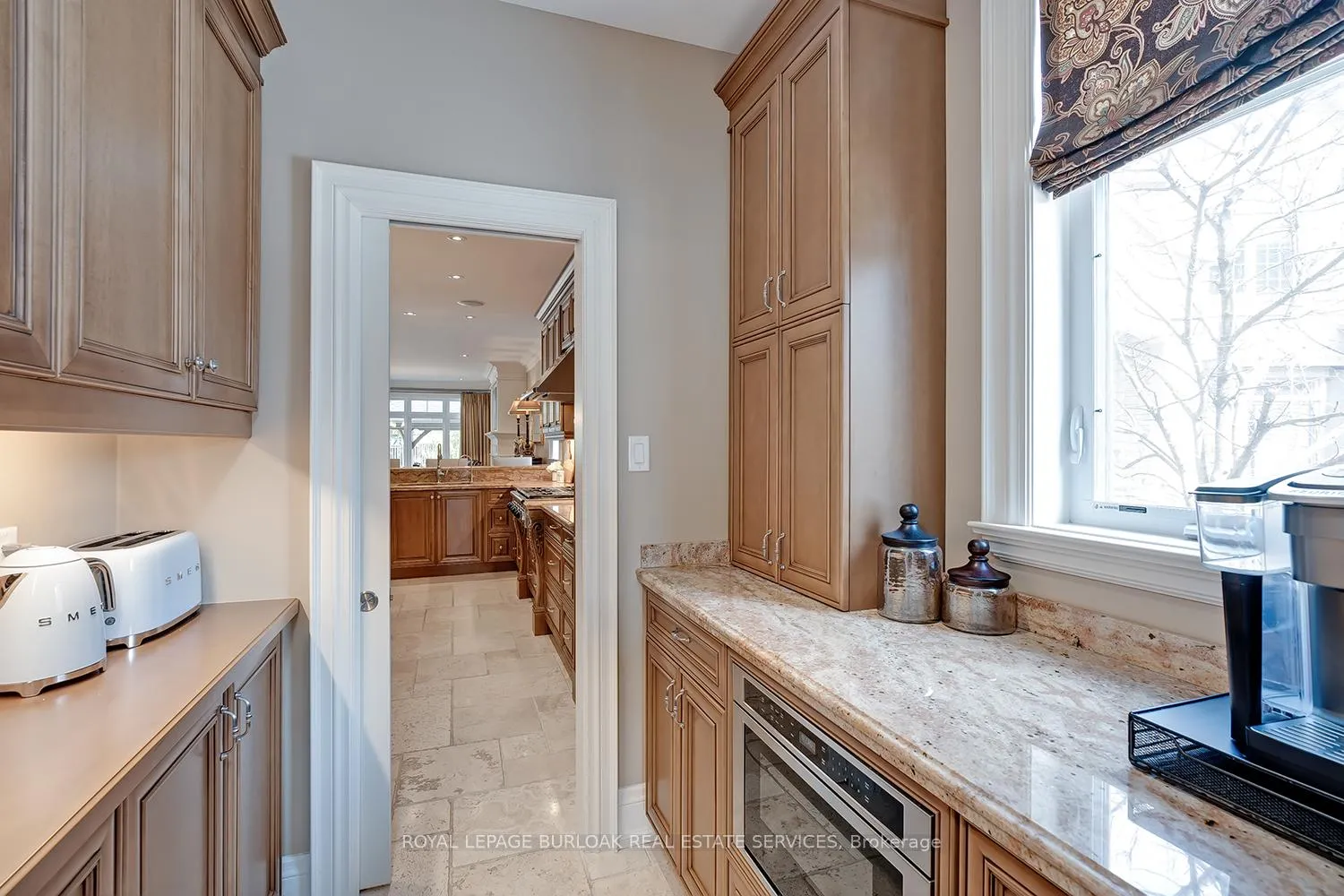 Photo 12 of 259 Wilton Street, Burlington, Roseland — HOMEH