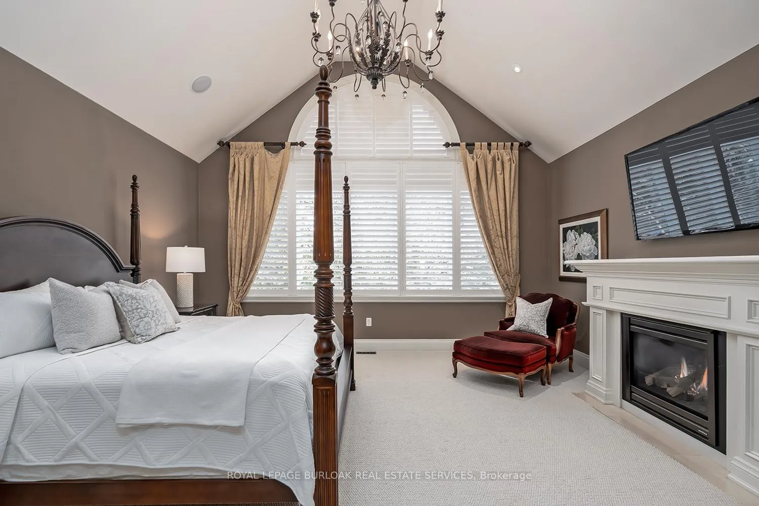 Photo 22 of 259 Wilton Street, Burlington, Roseland — HOMEH