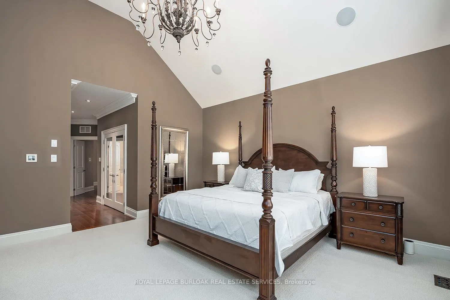 Photo 23 of 259 Wilton Street, Burlington, Roseland — HOMEH