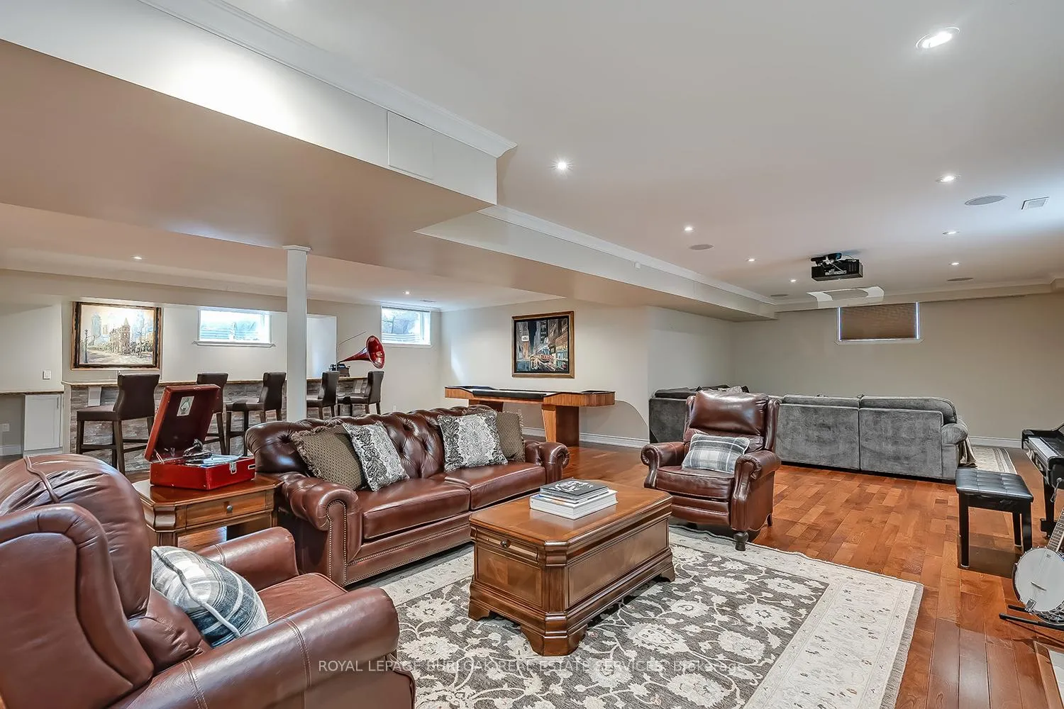 Photo 37 of 259 Wilton Street, Burlington, Roseland — HOMEH