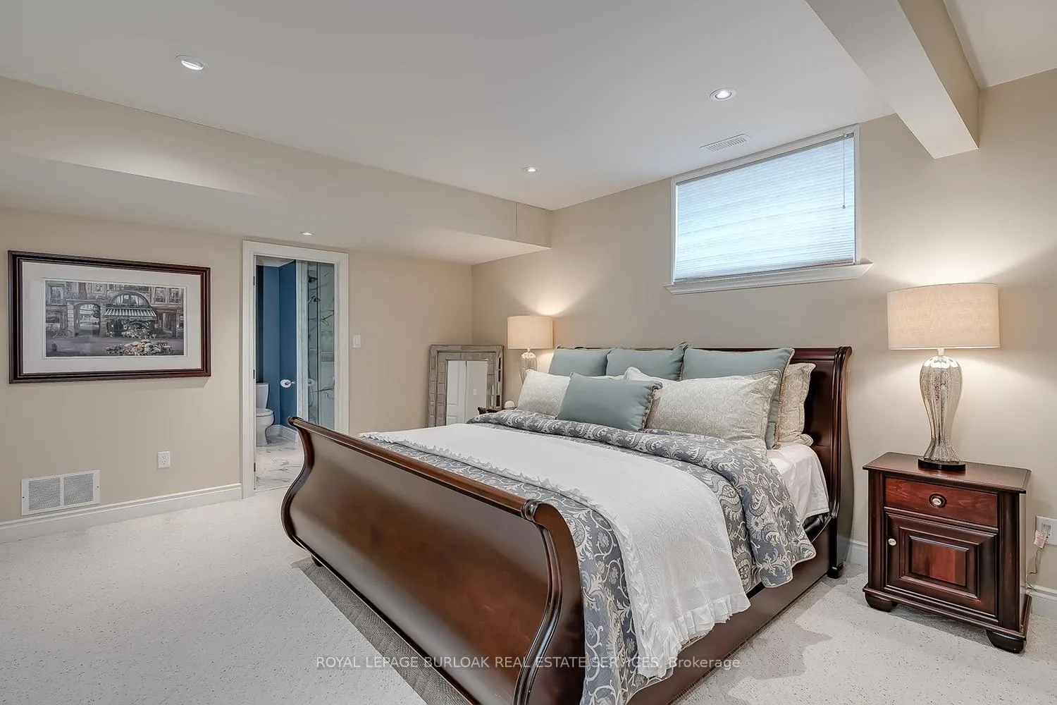 Photo 40 of 259 Wilton Street, Burlington, Roseland — HOMEH