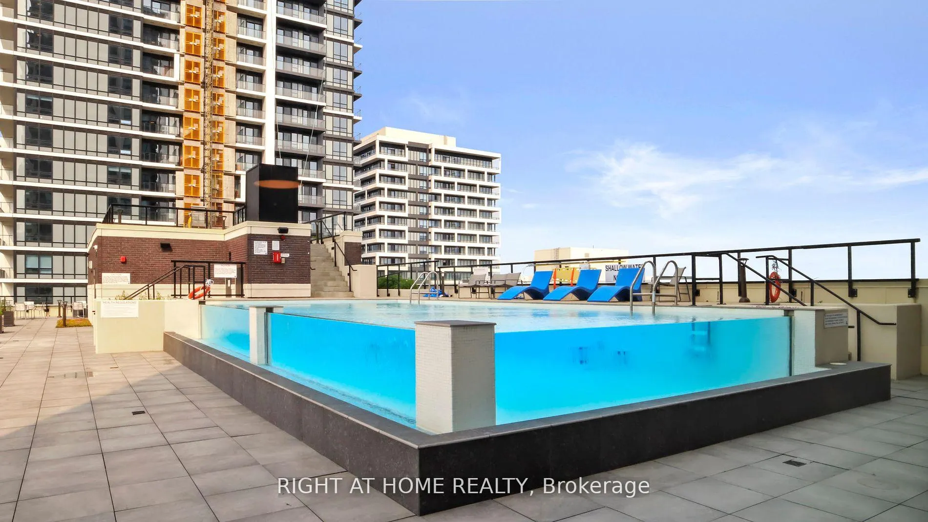 Photo 11 of Unit 827, 15 Water Walk Drive, Markham, Unionville — HOMEH