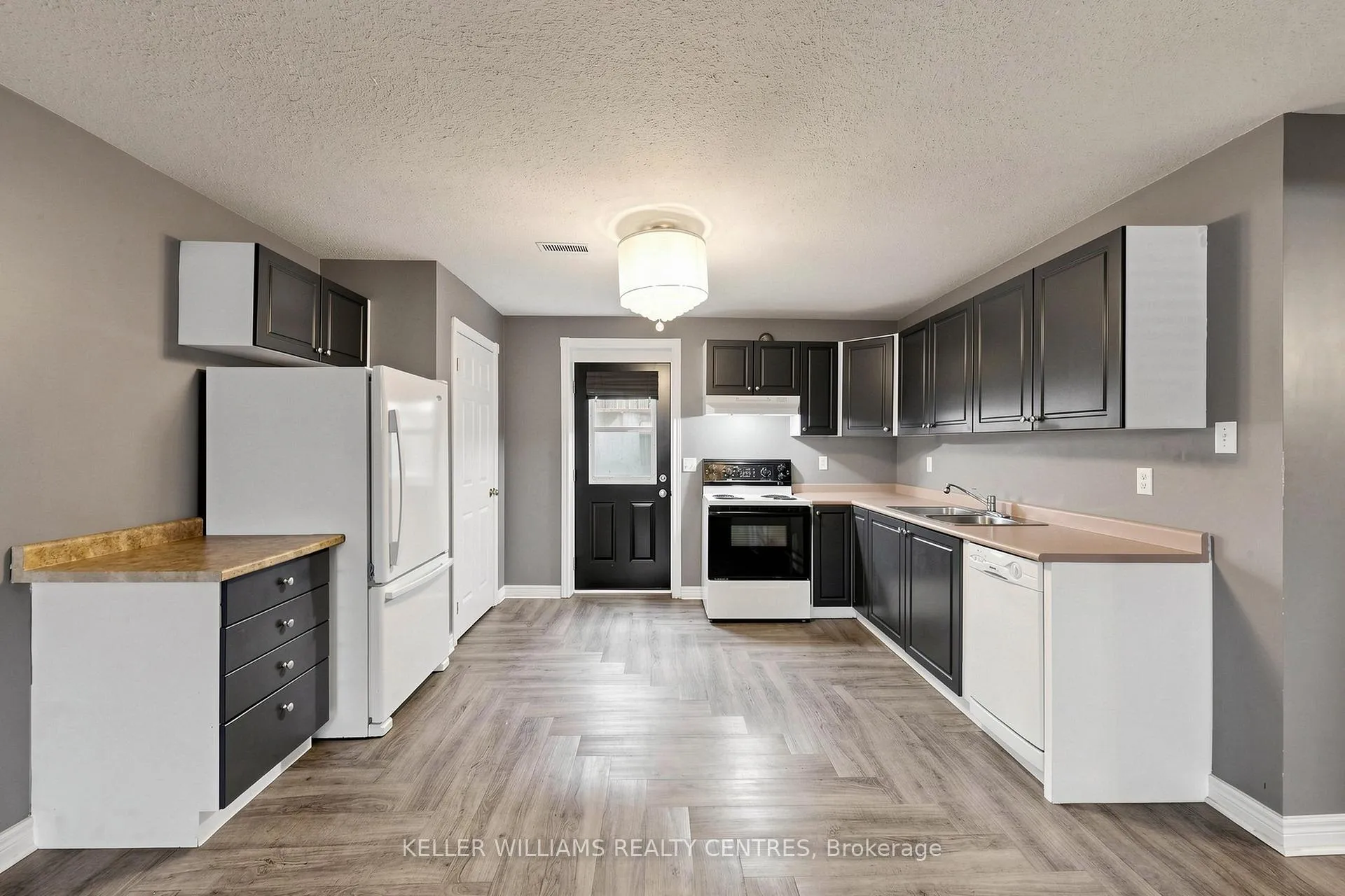 Photo 26 of 171 Marsellus Drive, Barrie, Holly — HOMEH