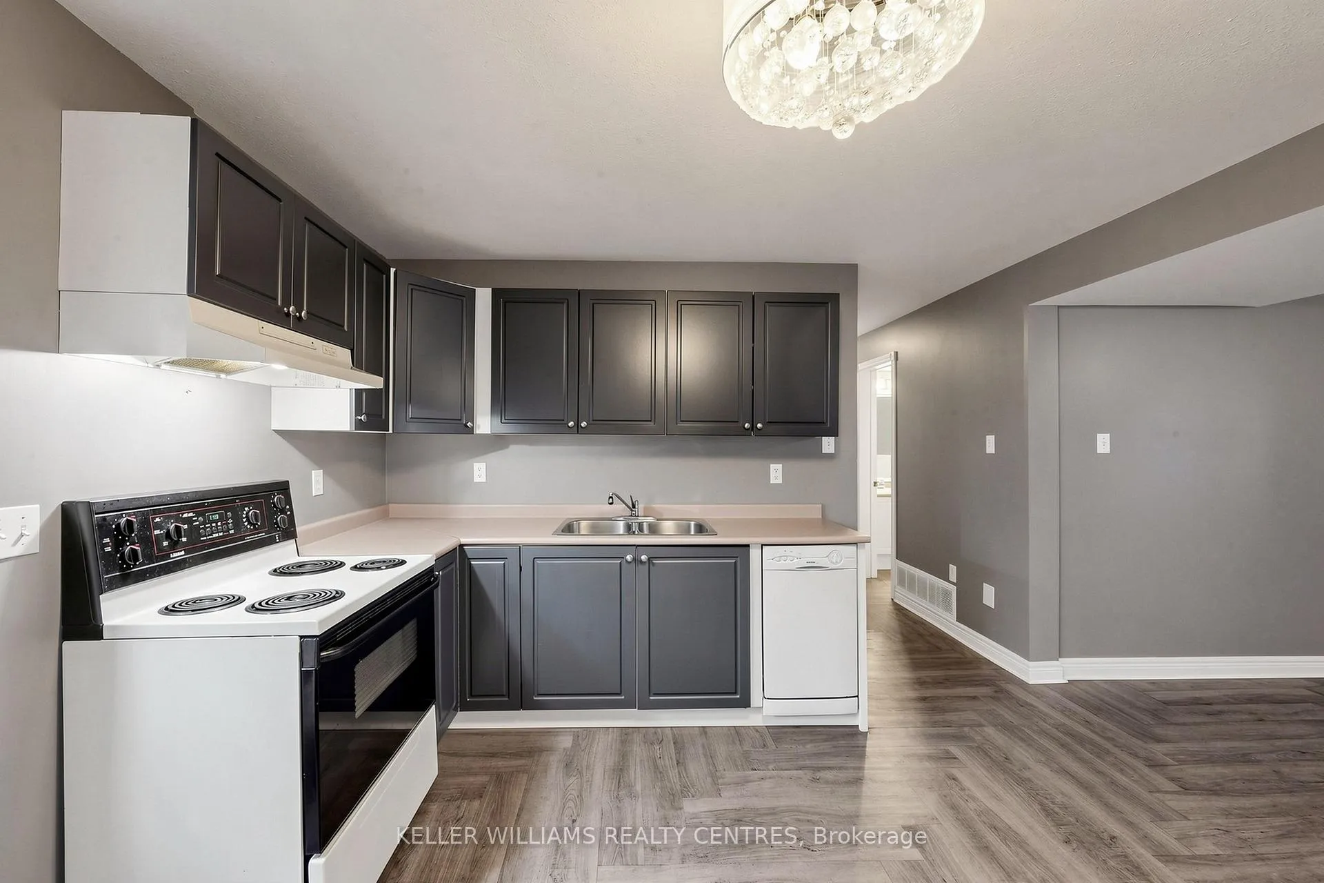 Photo 27 of 171 Marsellus Drive, Barrie, Holly — HOMEH