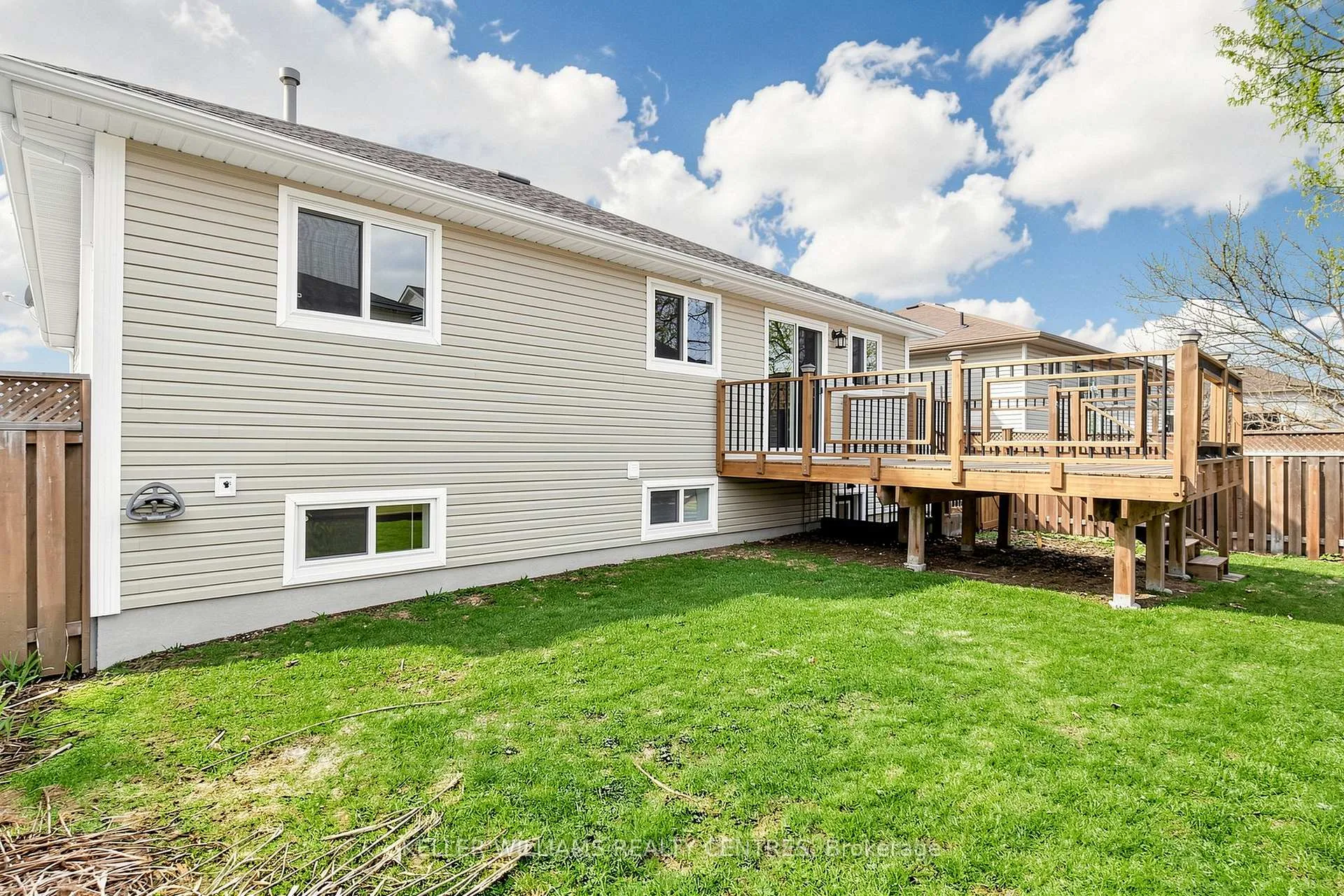 Photo 35 of 171 Marsellus Drive, Barrie, Holly — HOMEH