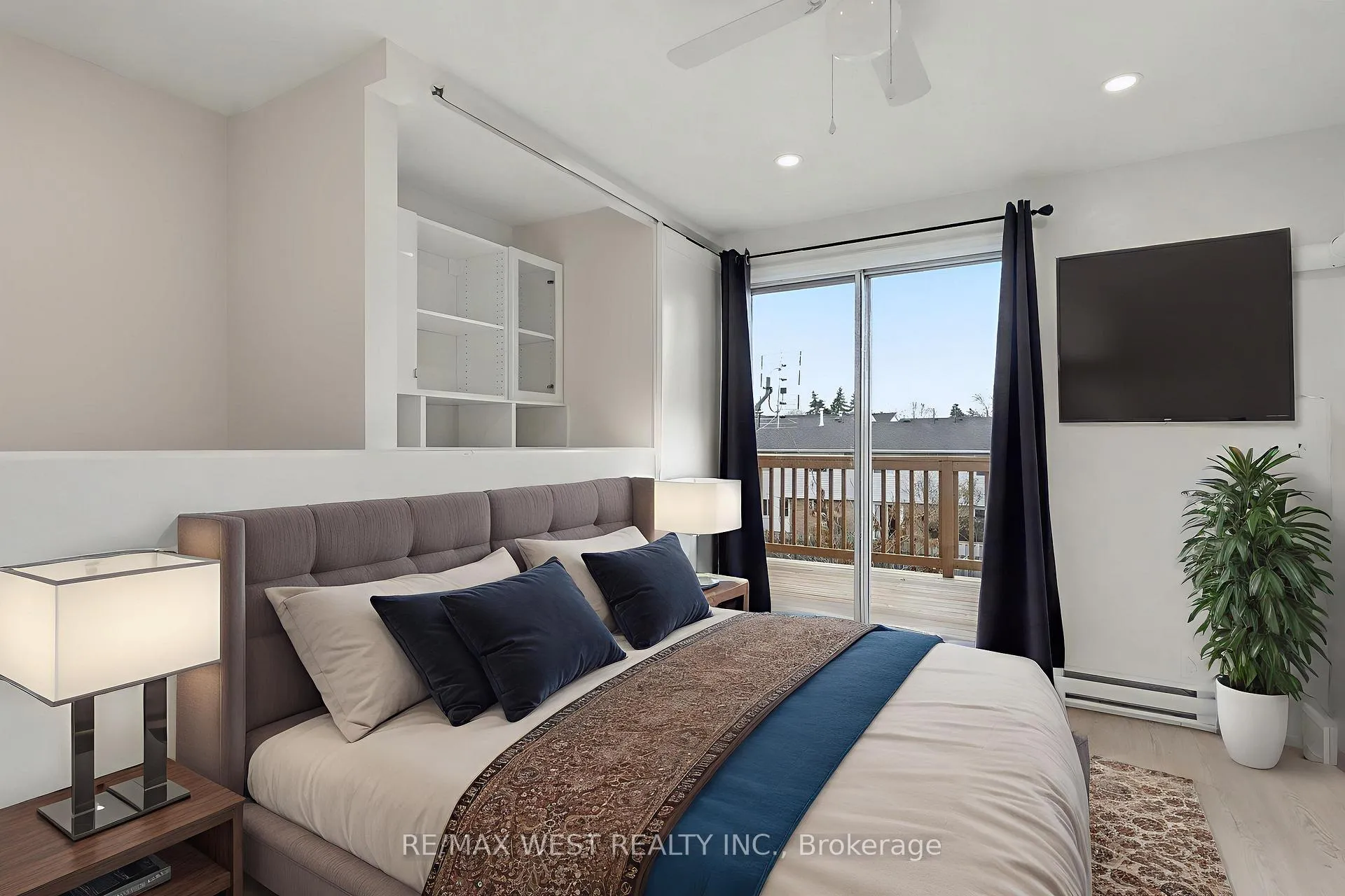 Photo 5 of Unit 37, 67 Valleyview Road, Kitchener, Laurentian Hills — HOMEH