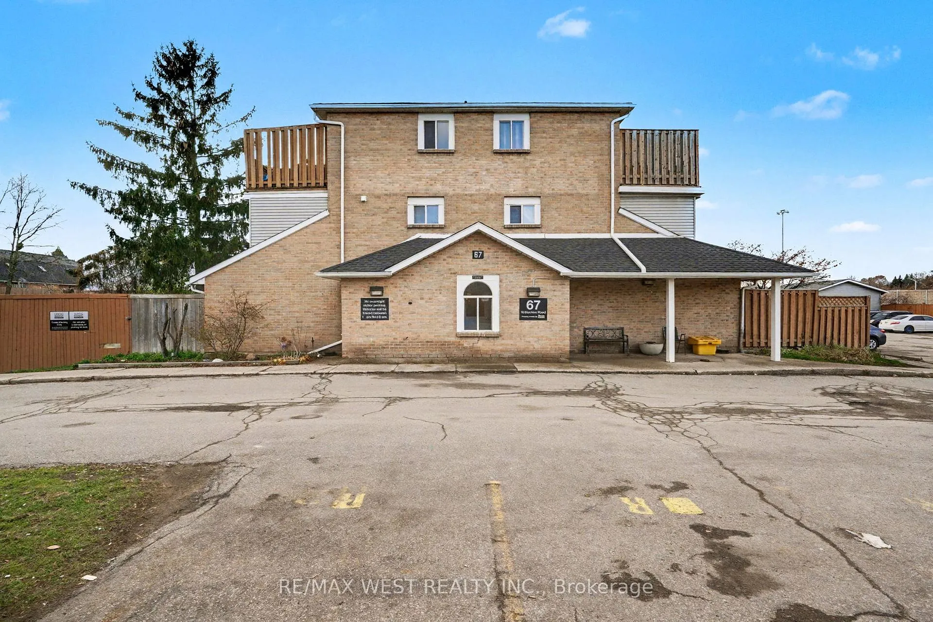 Photo 7 of Unit 37, 67 Valleyview Road, Kitchener, Laurentian Hills — HOMEH