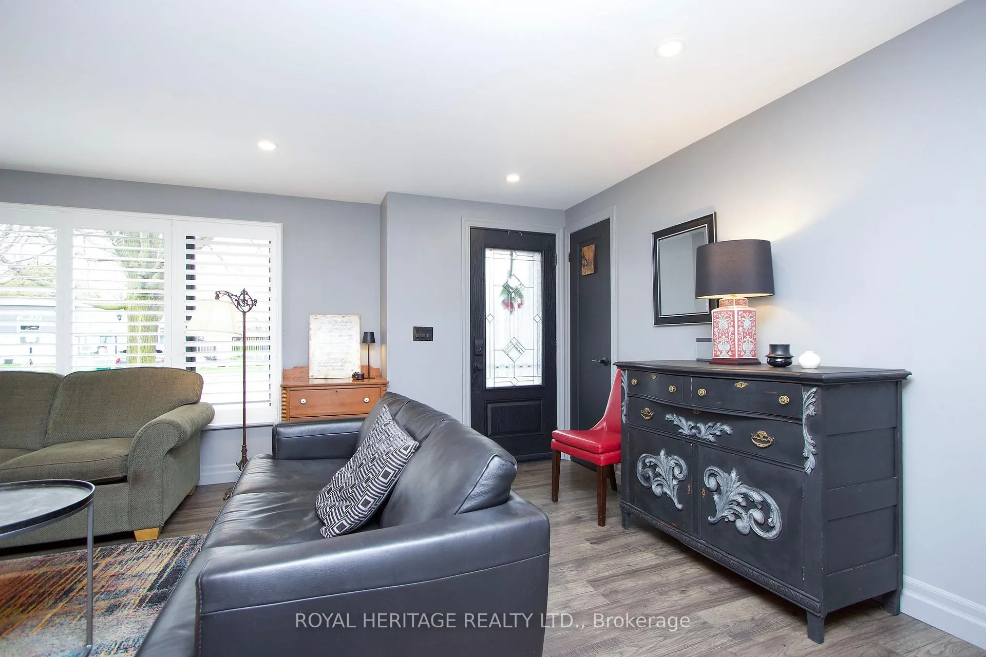 Photo 4 of 43 Bluffs Road, Clarington, Bowmanville — HOMEH