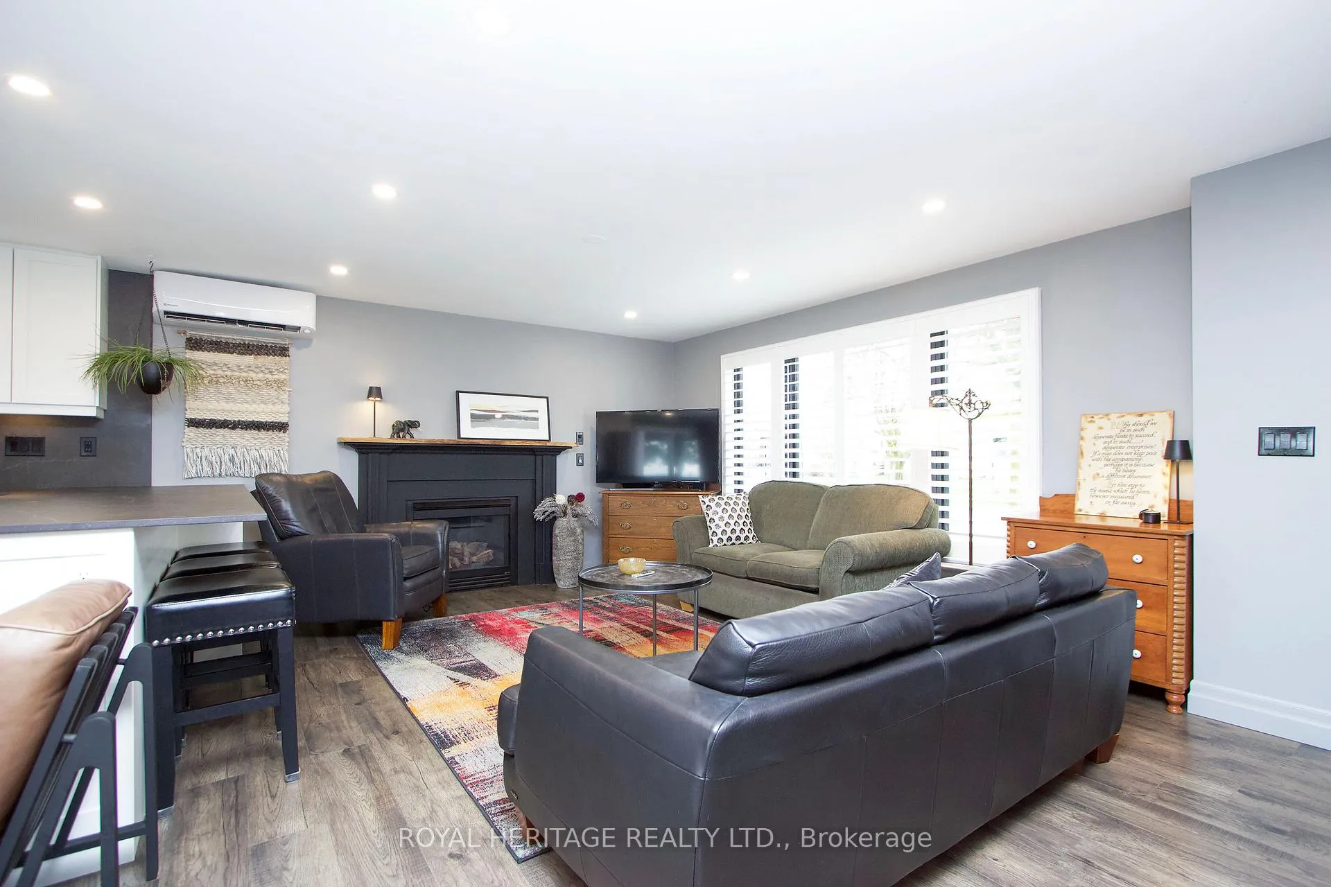 Photo 8 of 43 Bluffs Road, Clarington, Bowmanville — HOMEH