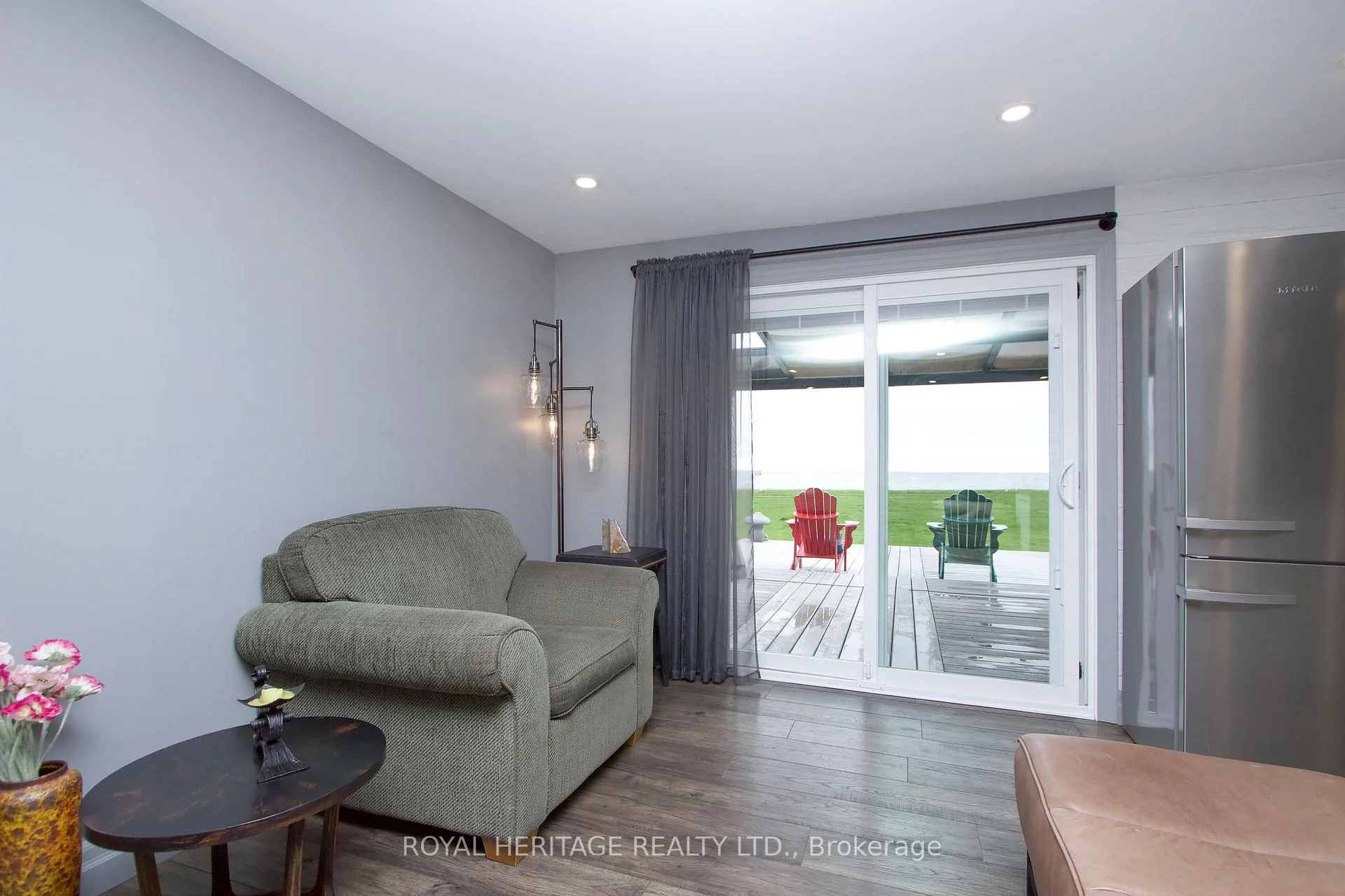 Photo 16 of 43 Bluffs Road, Clarington, Bowmanville — HOMEH