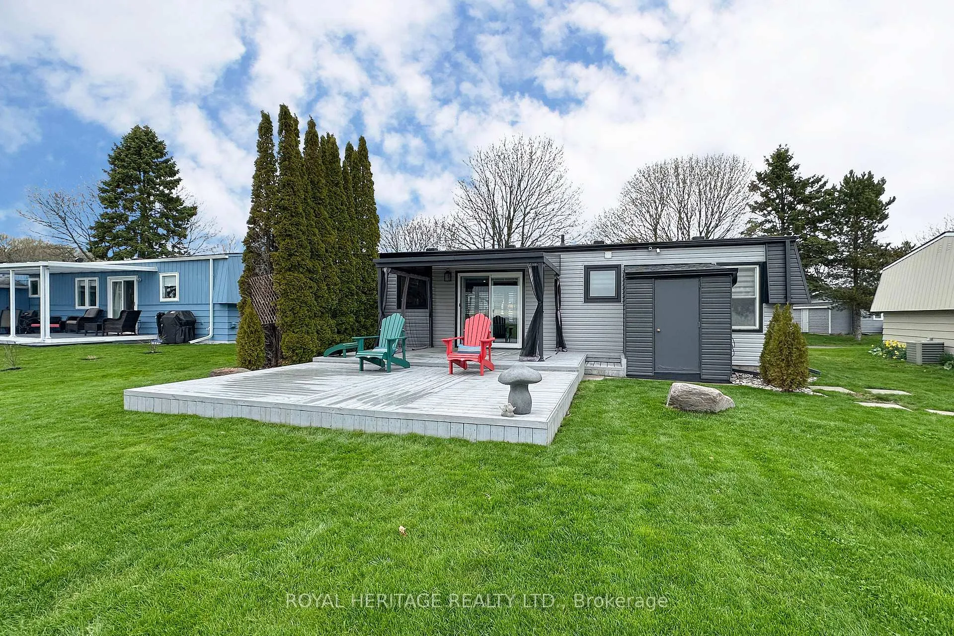 Photo 24 of 43 Bluffs Road, Clarington, Bowmanville — HOMEH