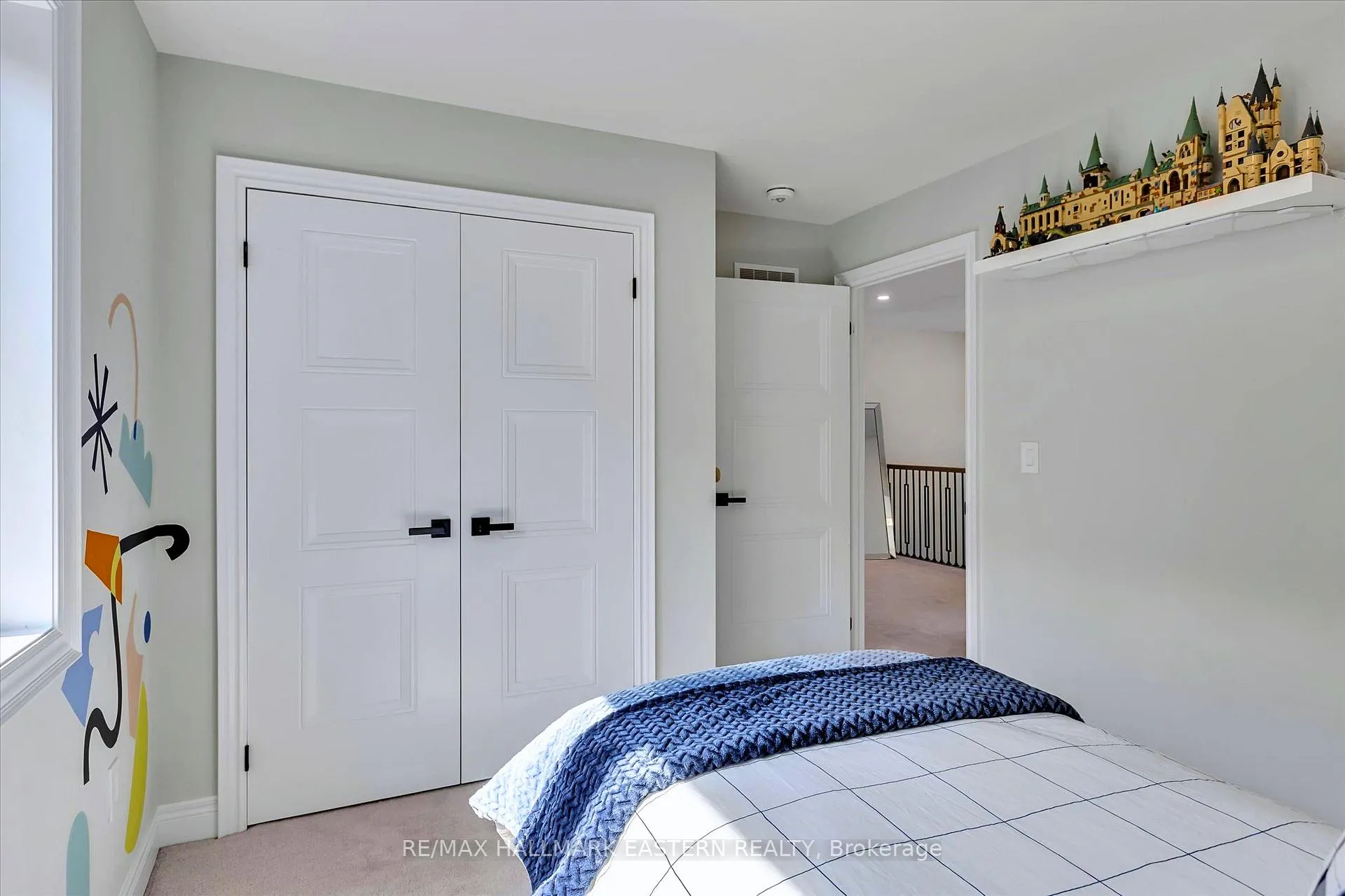 Photo 33 of 118 Whitehand Drive, Clarington, Newcastle — HOMEH