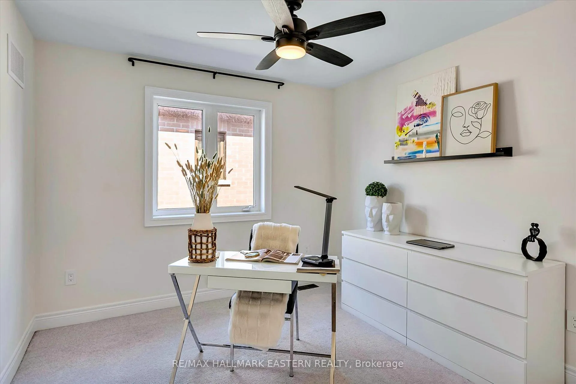 Photo 35 of 118 Whitehand Drive, Clarington, Newcastle — HOMEH