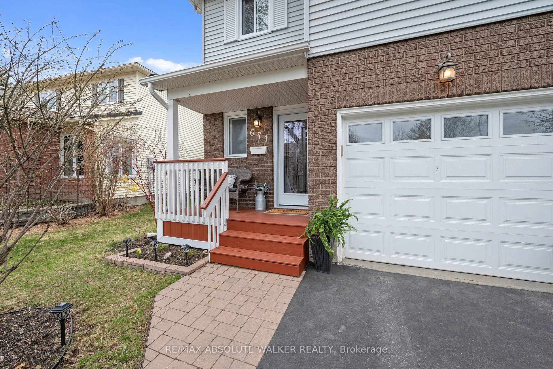 Photo 3 of 671 Mathieu Way, Ottawa, Fallingbrook/Pineridge — HOMEH