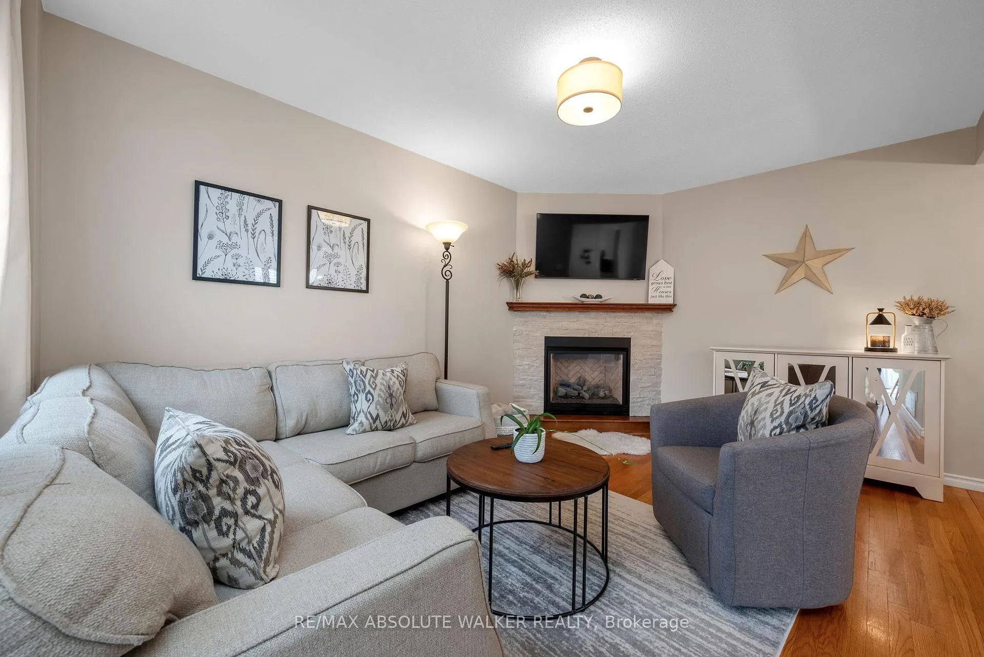 Photo 6 of 671 Mathieu Way, Ottawa, Fallingbrook/Pineridge — HOMEH