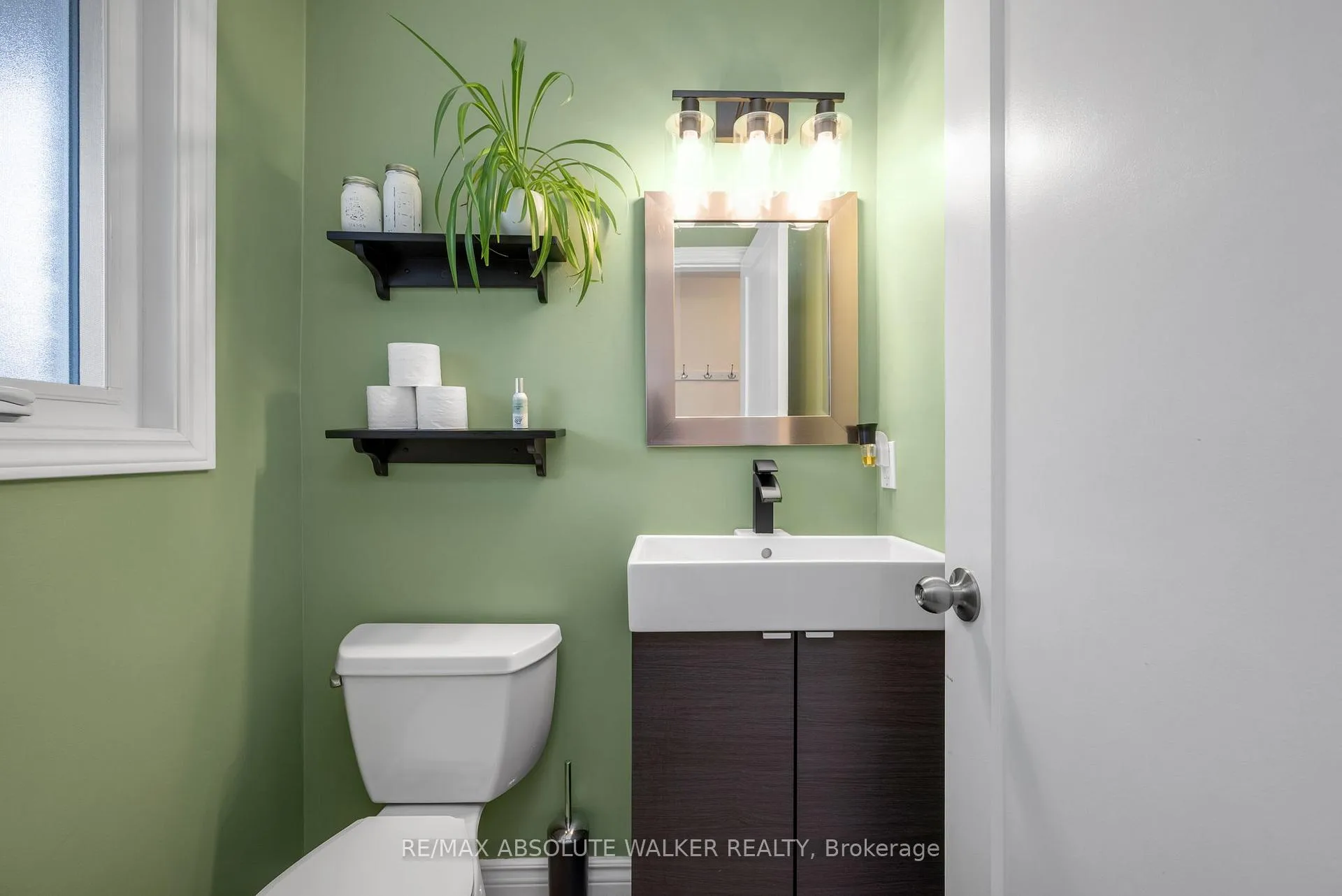 Photo 15 of 671 Mathieu Way, Ottawa, Fallingbrook/Pineridge — HOMEH