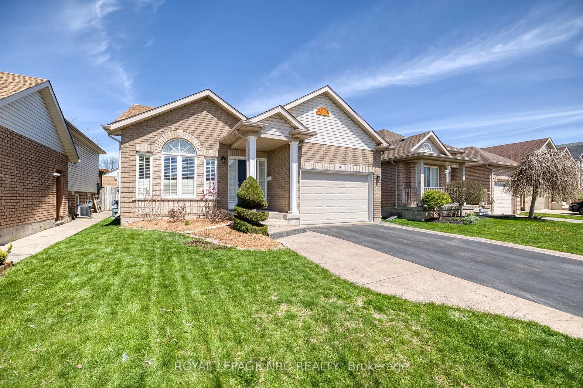 Photo 2 of 9 Summers Drive, Thorold, Confederation Heights — HOMEH