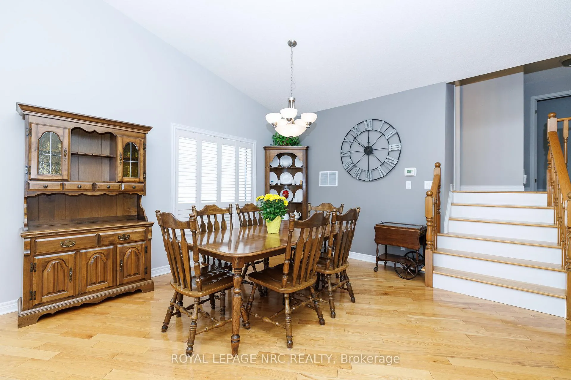 Photo 10 of 9 Summers Drive, Thorold, Confederation Heights — HOMEH