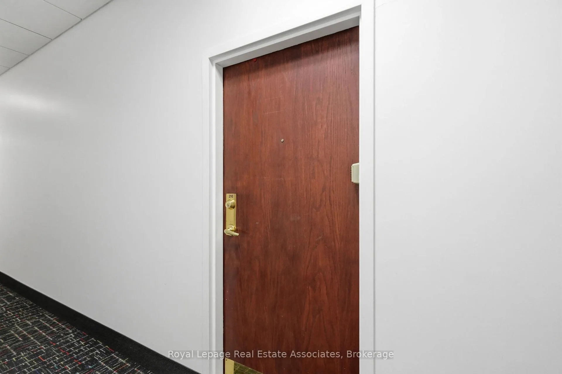 Photo 3 of Unit 216, 262 Dundas Street E, Hamilton, Waterdown — HOMEH