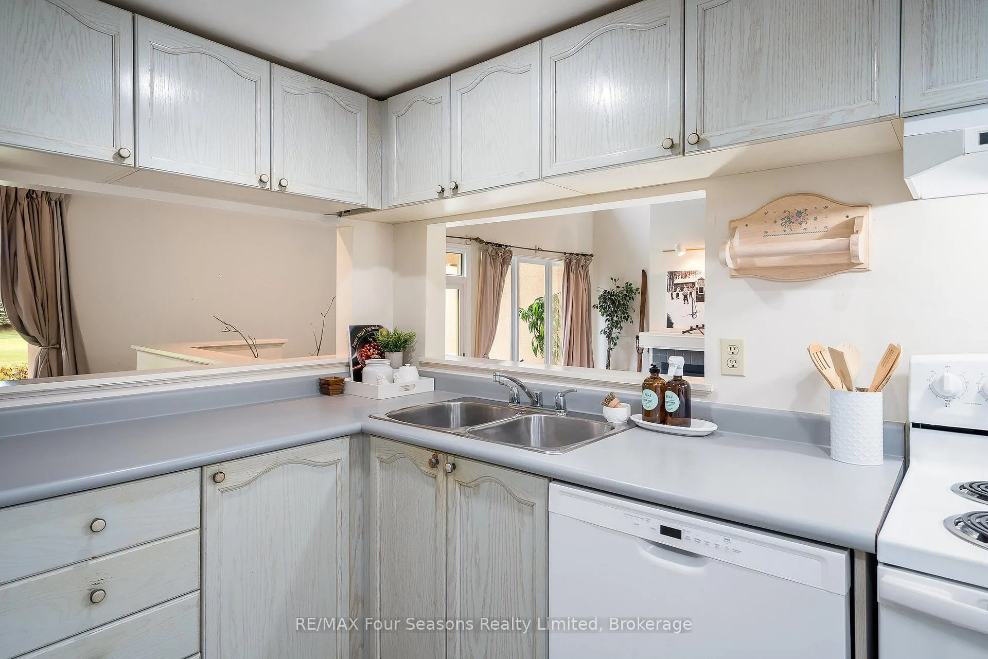 Photo 17 of Unit 113, 107 Wintergreen Place, Blue Mountains — HOMEH