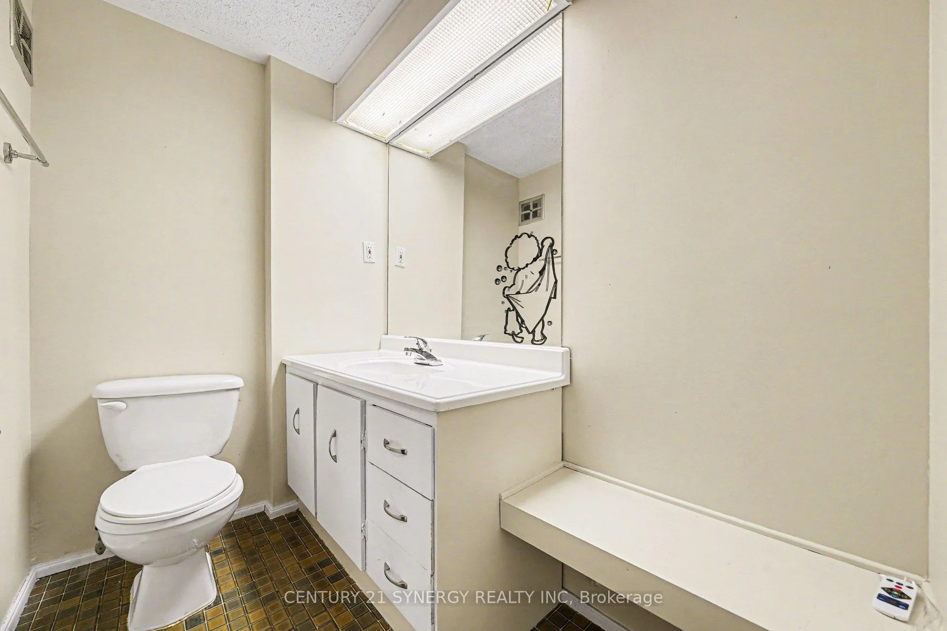 Photo 21 of 2428 Blackstone Crescent, Ottawa, Sheffield Glen/Industrial Park — HOMEH
