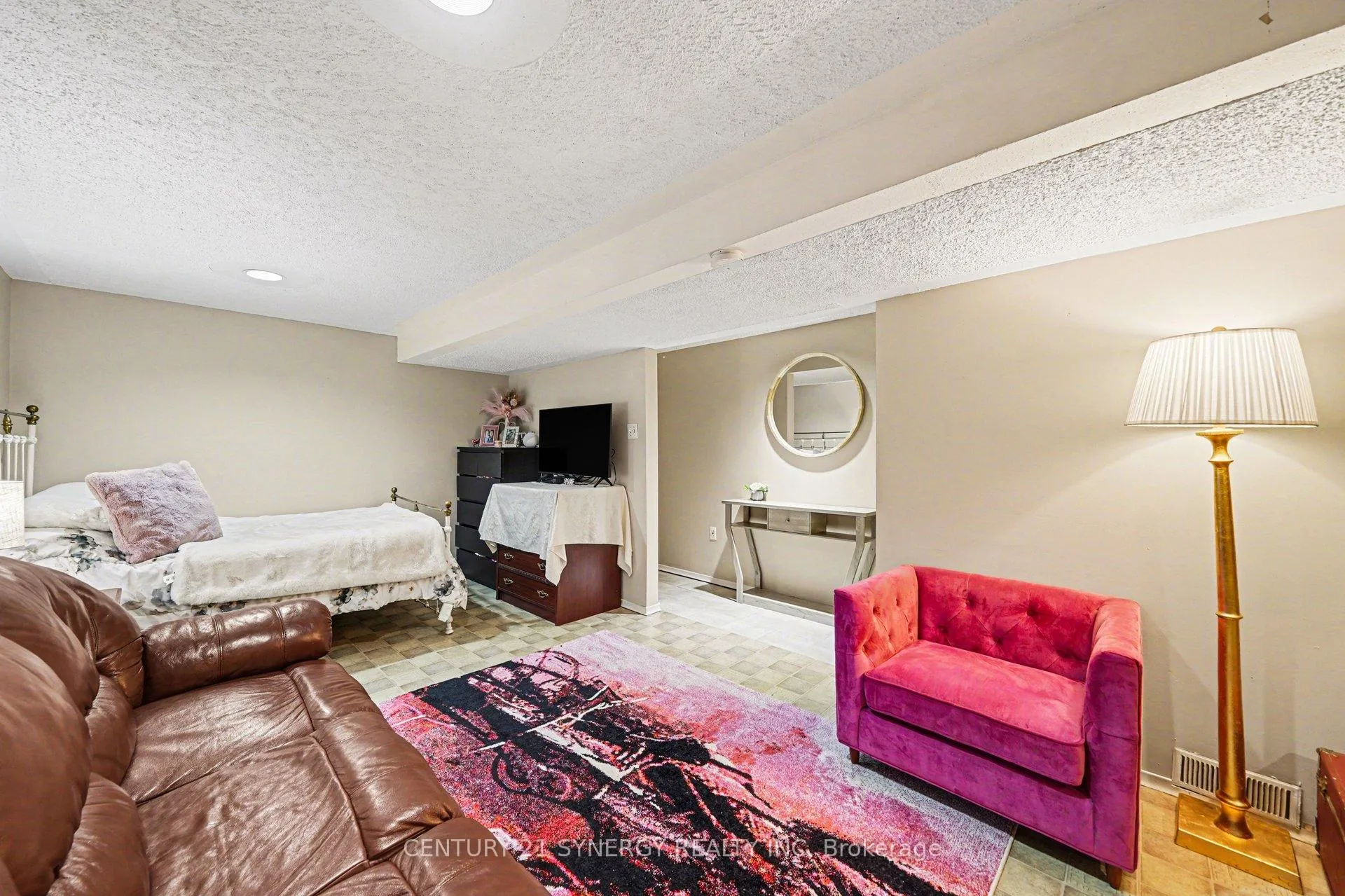 Photo 24 of 2428 Blackstone Crescent, Ottawa, Sheffield Glen/Industrial Park — HOMEH