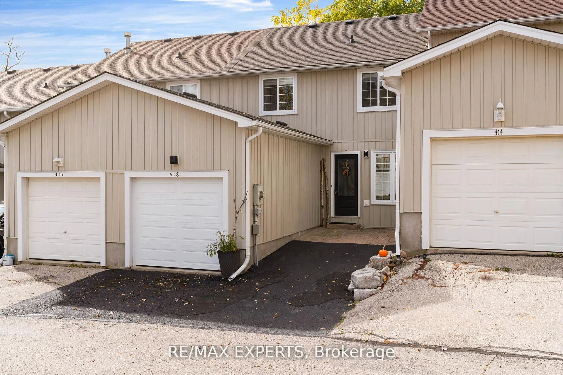 Photo 2 of 418 Main Street S, Guelph/Eramosa, Rockwood — HOMEH