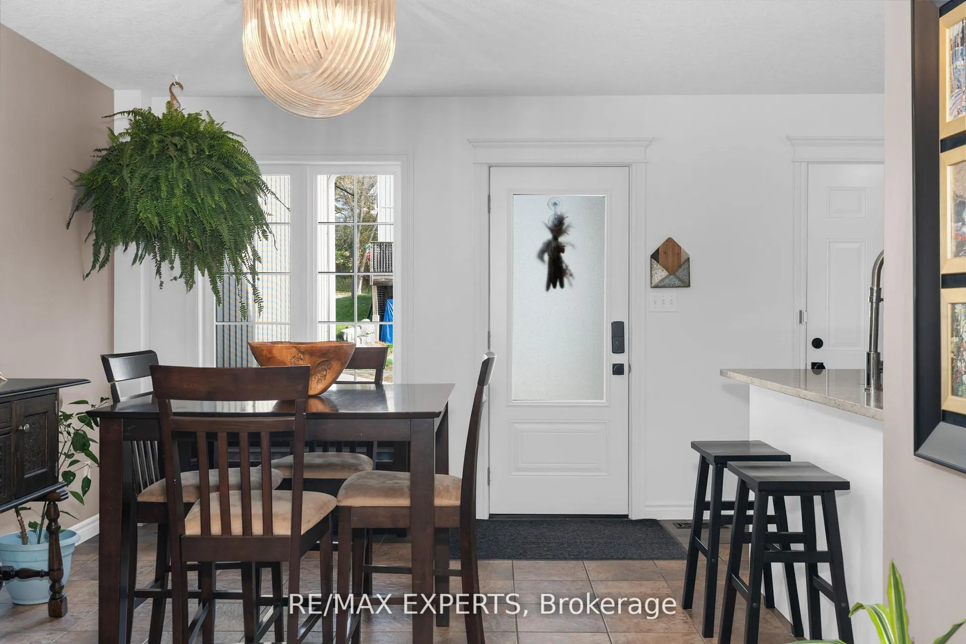 Photo 4 of 418 Main Street S, Guelph/Eramosa, Rockwood — HOMEH