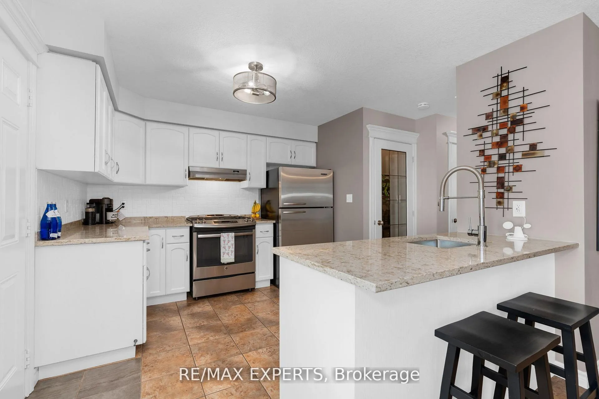 Photo 6 of 418 Main Street S, Guelph/Eramosa, Rockwood — HOMEH