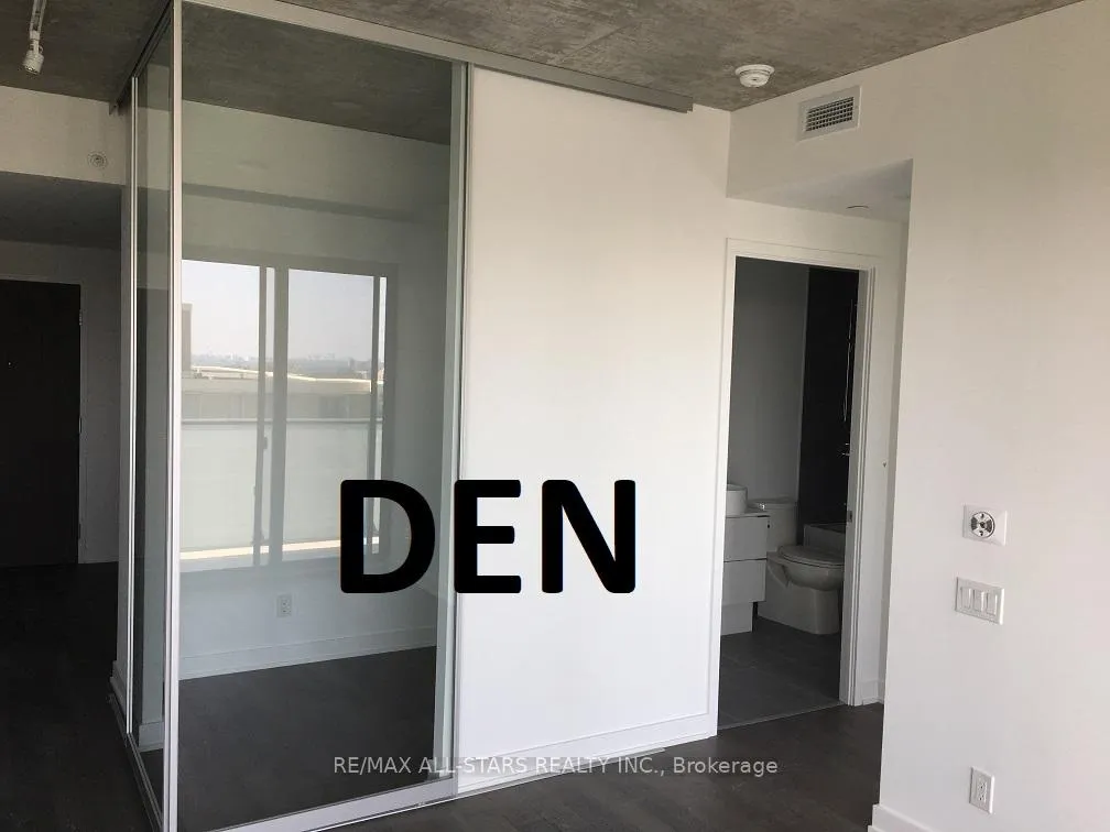 Photo 6 of Unit 907, 185 Roehampton Avenue, Toronto, Mount Pleasant West — HOMEH