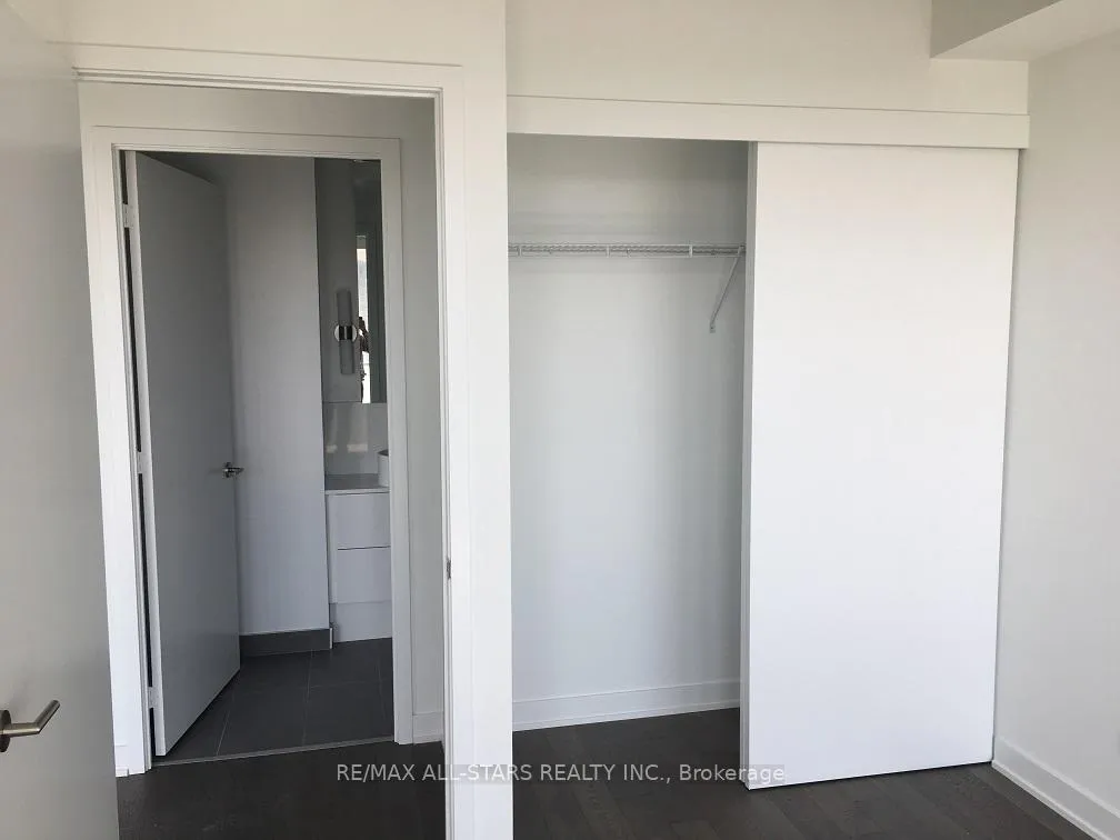 Photo 8 of Unit 907, 185 Roehampton Avenue, Toronto, Mount Pleasant West — HOMEH