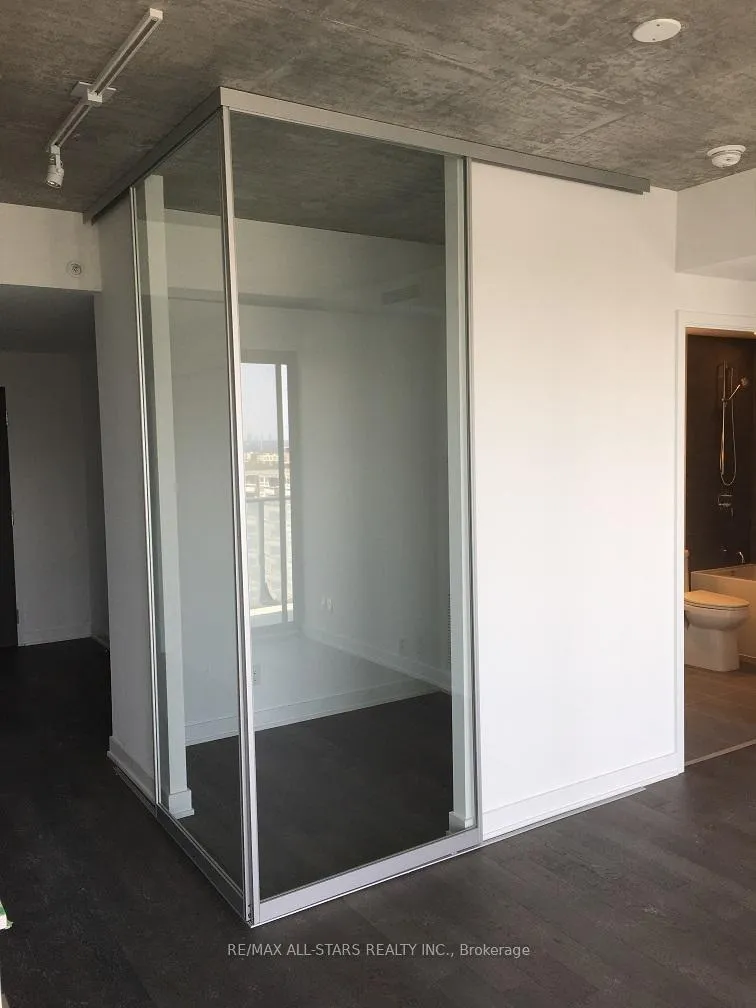 Photo 10 of Unit 907, 185 Roehampton Avenue, Toronto, Mount Pleasant West — HOMEH