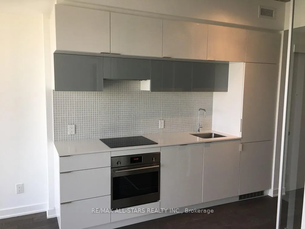 Photo 12 of Unit 907, 185 Roehampton Avenue, Toronto, Mount Pleasant West — HOMEH