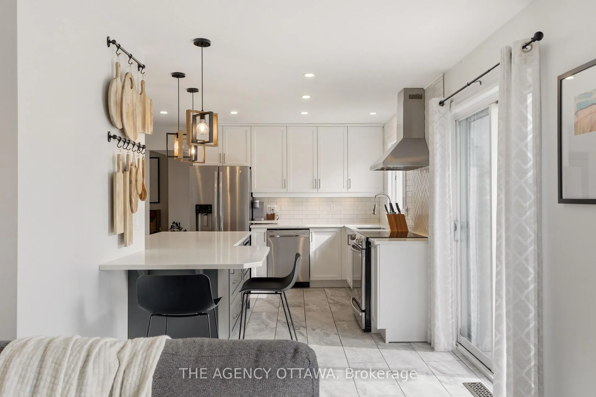 Photo 16 of 1625 Bottriell Way, Ottawa, Fallingbrook/Pineridge — HOMEH