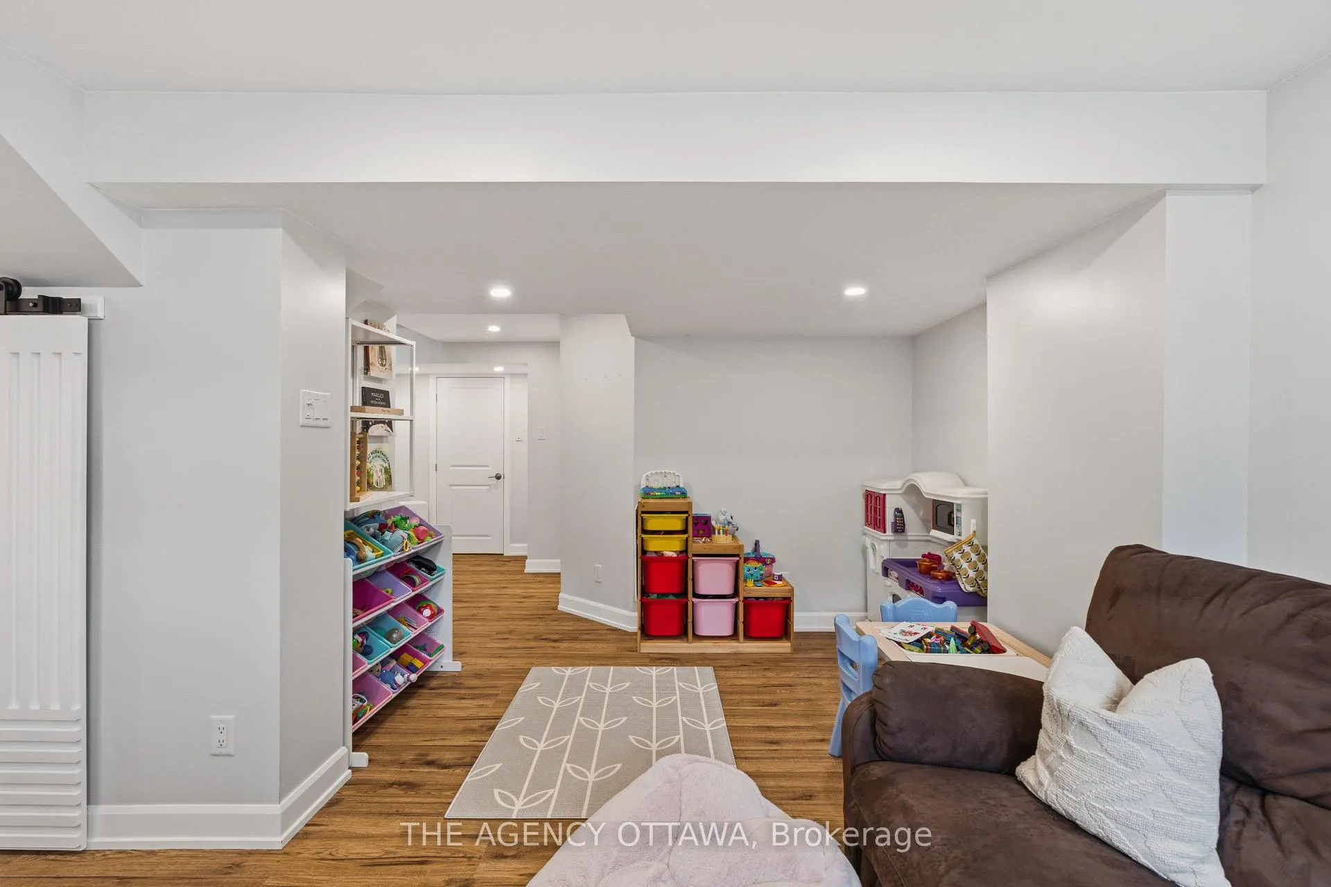 Photo 37 of 1625 Bottriell Way, Ottawa, Fallingbrook/Pineridge — HOMEH