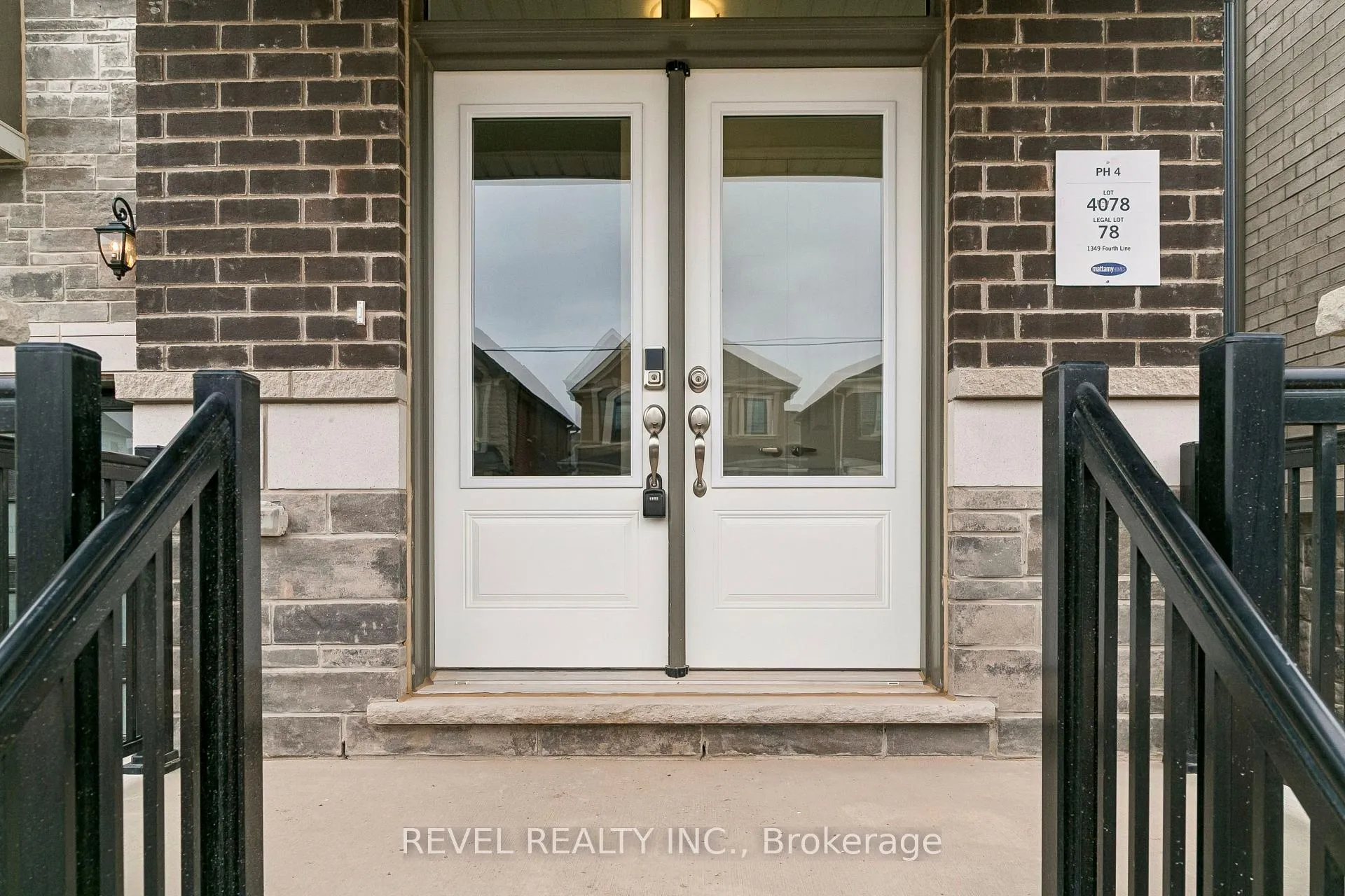 Photo 2 of 1349 Fourth Line, Milton, Bowes — HOMEH